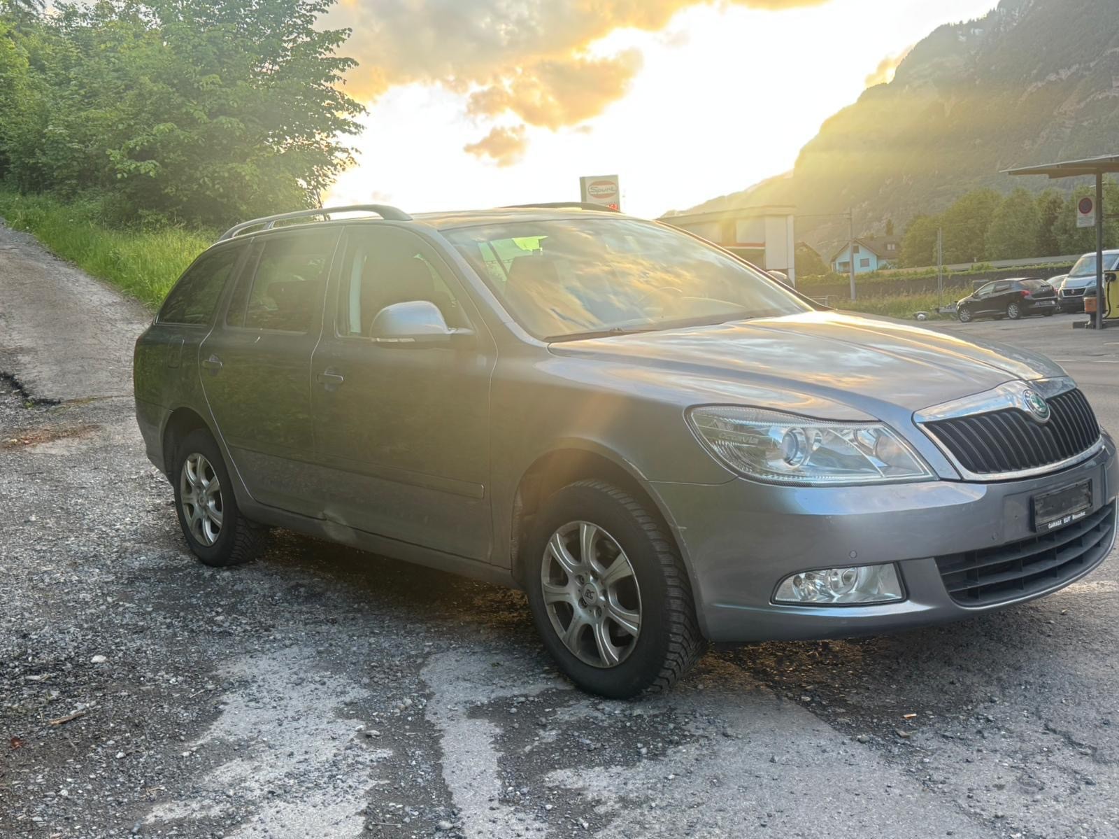 SKODA Octavia Combi 1.6 TDI Elegance 4x4-image-4