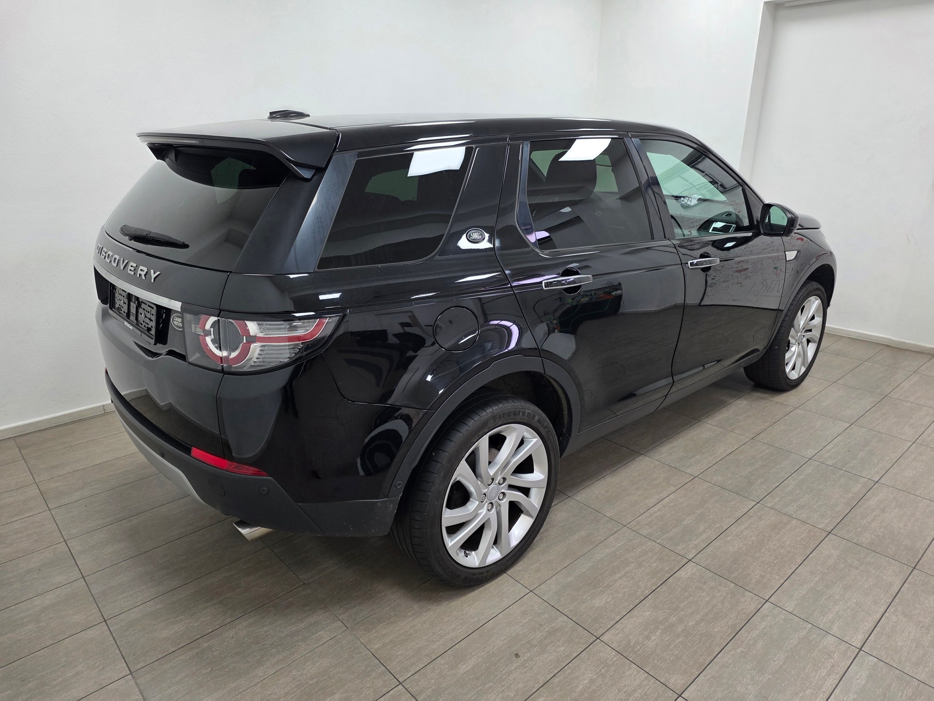 LAND ROVER Discovery Sport 2.0 TD4 HSE Luxury AT9-image-4