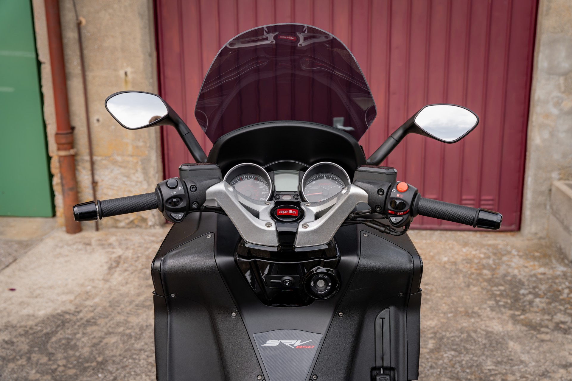 APRILIA SRV 850 ABS / TC-image-8