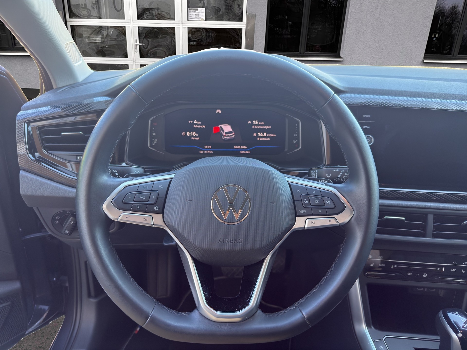 VW Polo 1.0 TSI Life DSG-image-10
