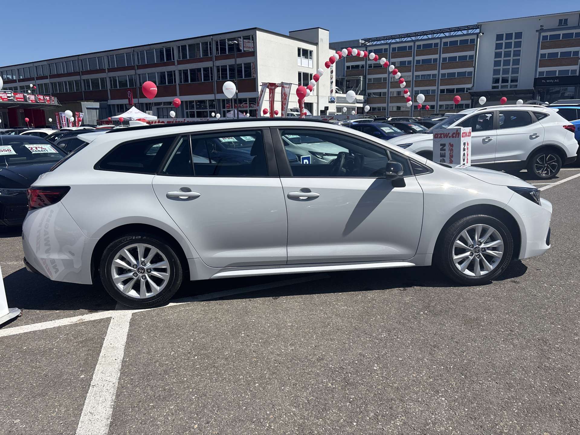 TOYOTA Corolla Touring Sports 1.8 HSD Comfort e-CVT Automat-image-12