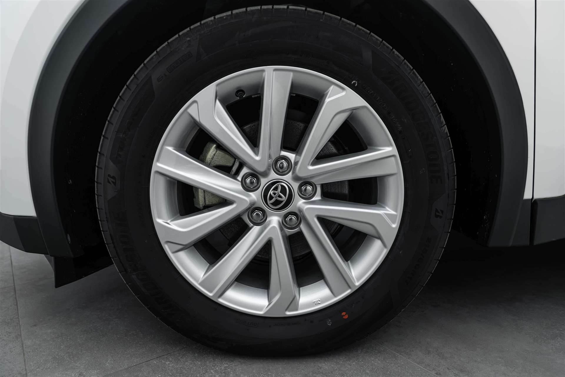TOYOTA C-HR 1.8 HSD Comfort CVT-Automat-image-5