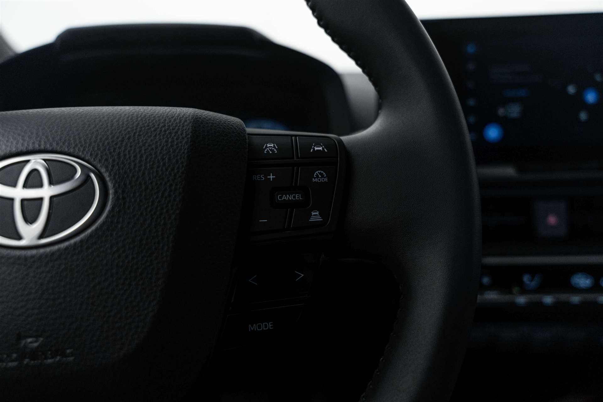 TOYOTA C-HR 1.8 HSD Comfort CVT-Automat-image-15