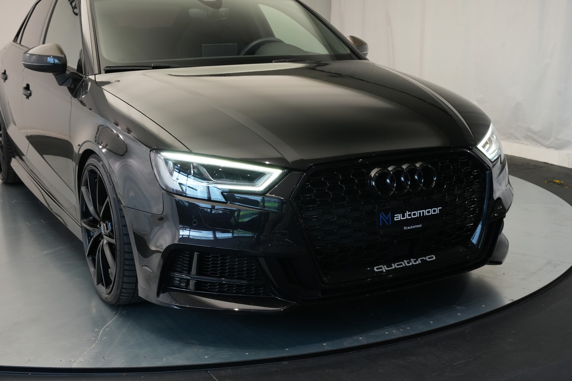 AUDI S3 Limousine 2.0 TFSI quattro S-tronic *Pantherschwarz* *Ego-X Auspuff*-image-37