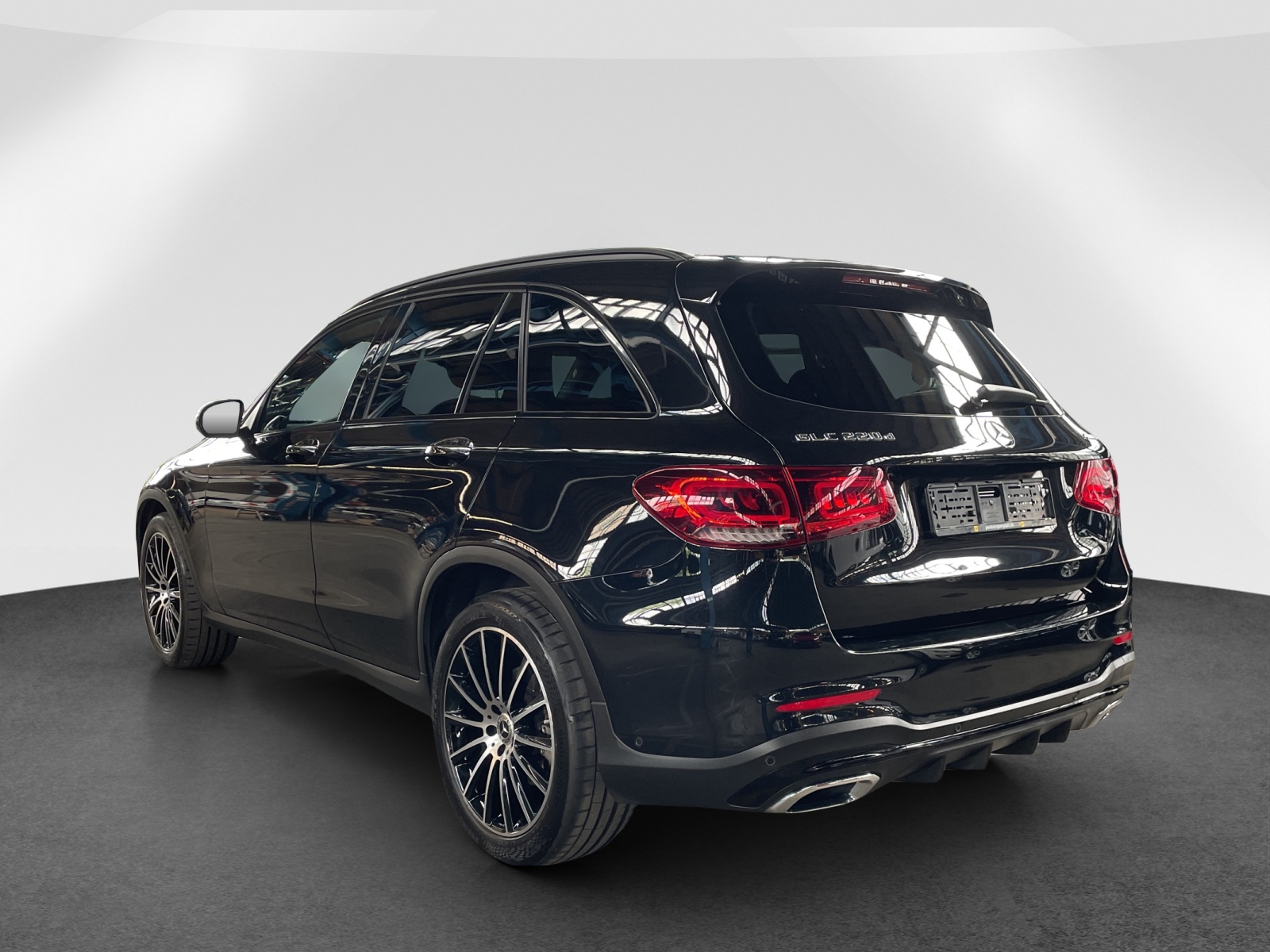 MERCEDES-BENZ GLC 220 d AMG Line 4m-showroom-element-3