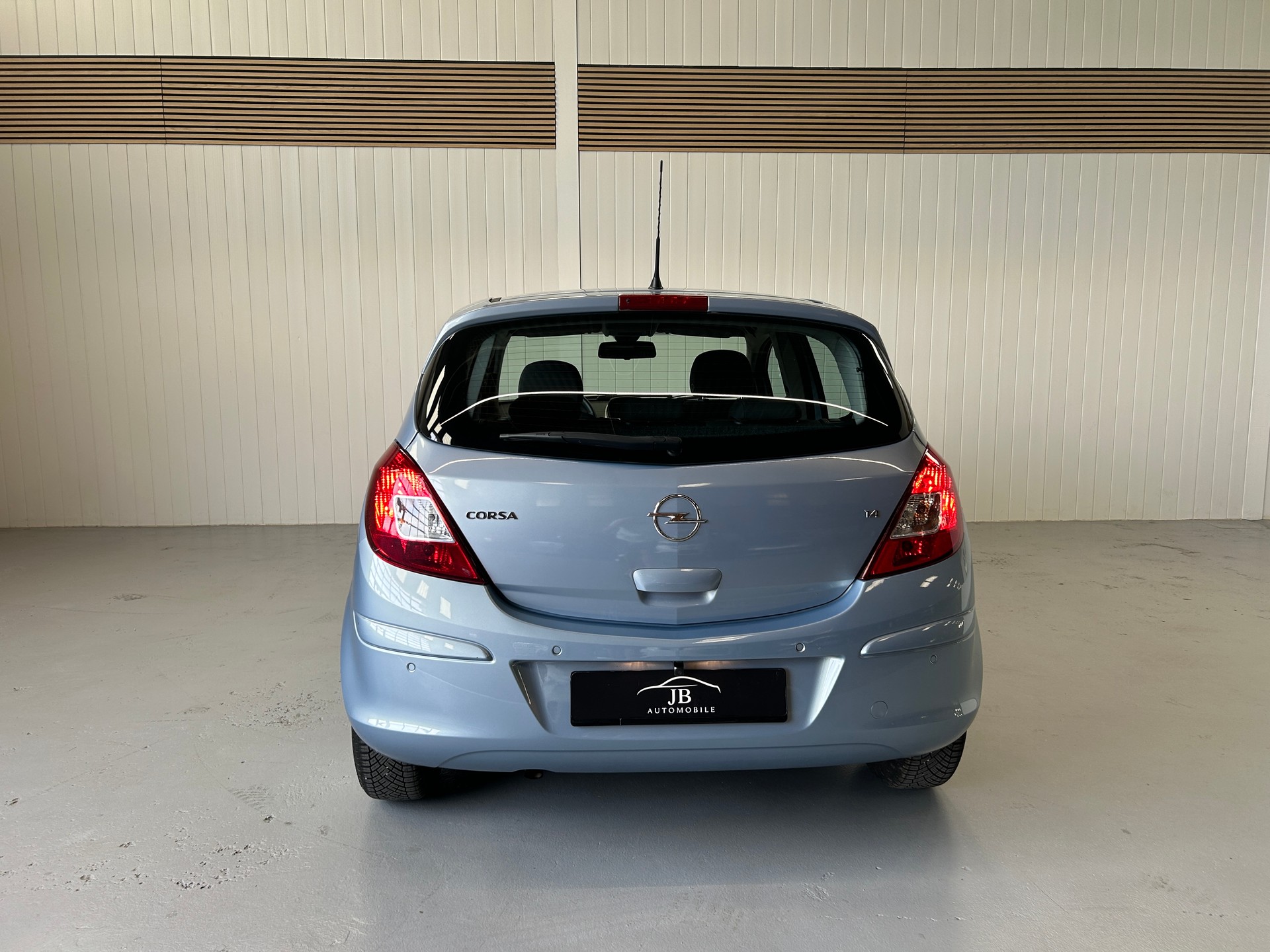 OPEL Corsa 1.4 TP Enjoy-showroom-element-3