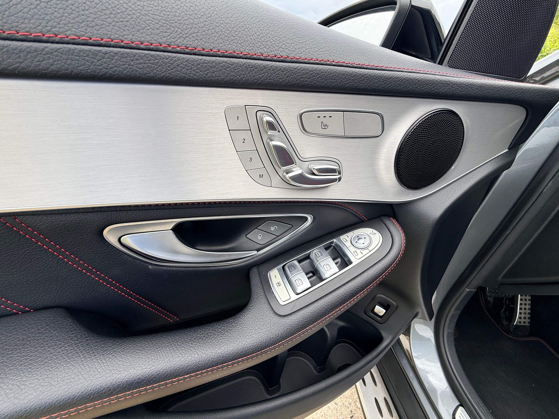 MERCEDES-BENZ GLC 43 AMG 4Matic 9G-Tronic-image-18