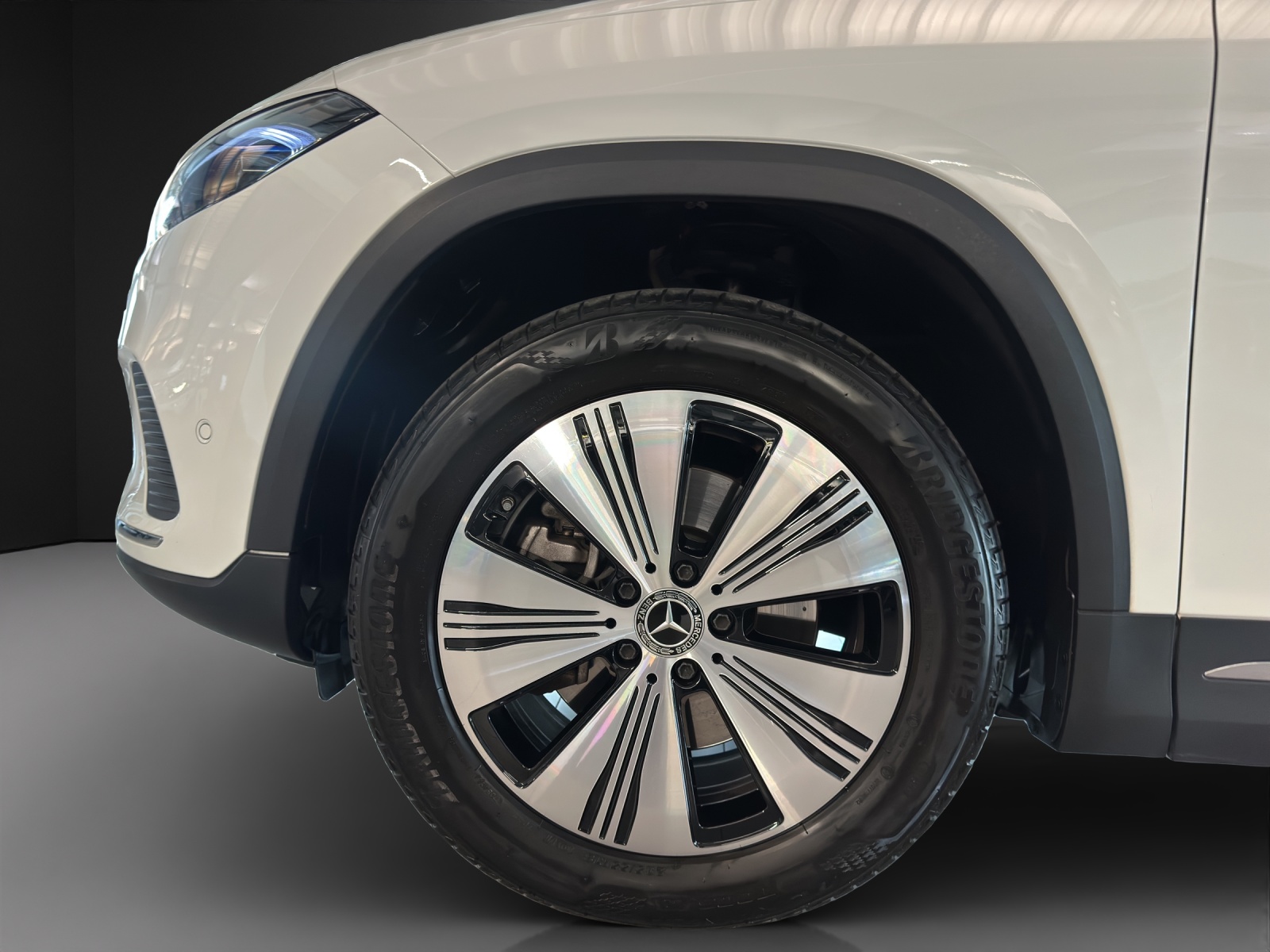MERCEDES-BENZ EQA 250-image-7