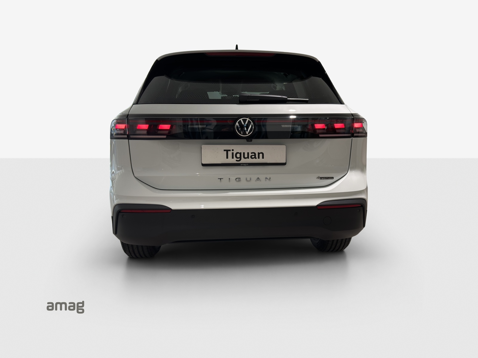 VW Tiguan 2.0 TSI DSG Life 4Motion-showroom-element-3