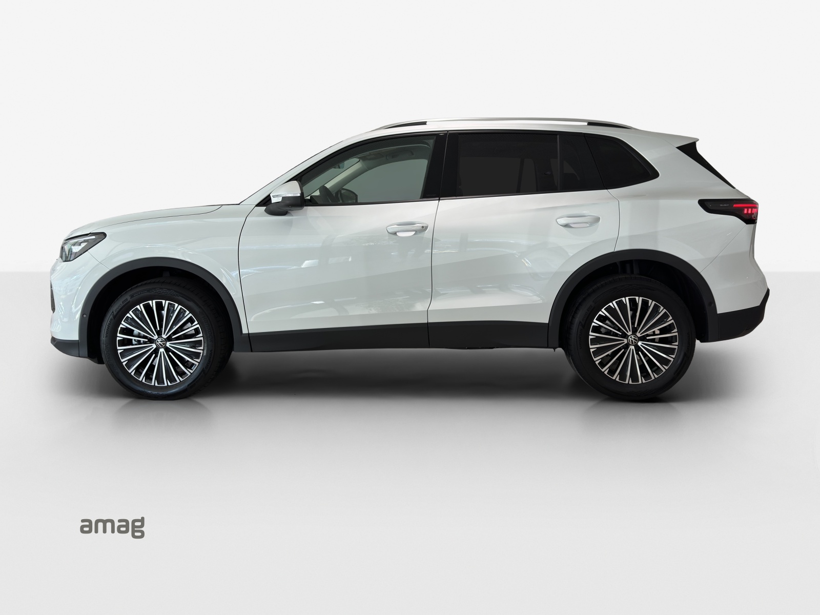 VW Tiguan 2.0 TSI DSG Life 4Motion-showroom-element-1
