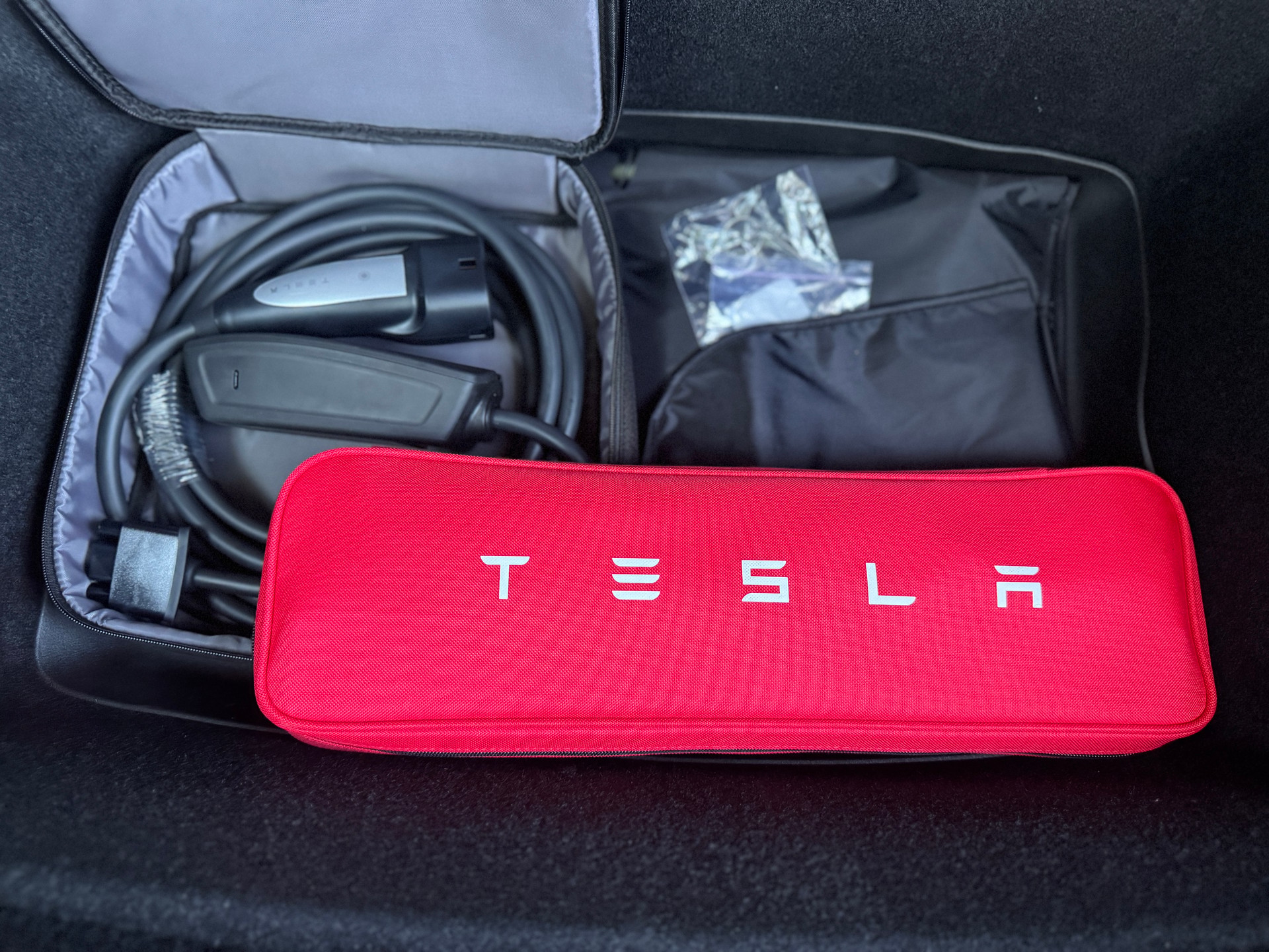 TESLA Model 3 Long Range Dual Motor AWD / Full Self Driving *RESERVIERT*-image-12