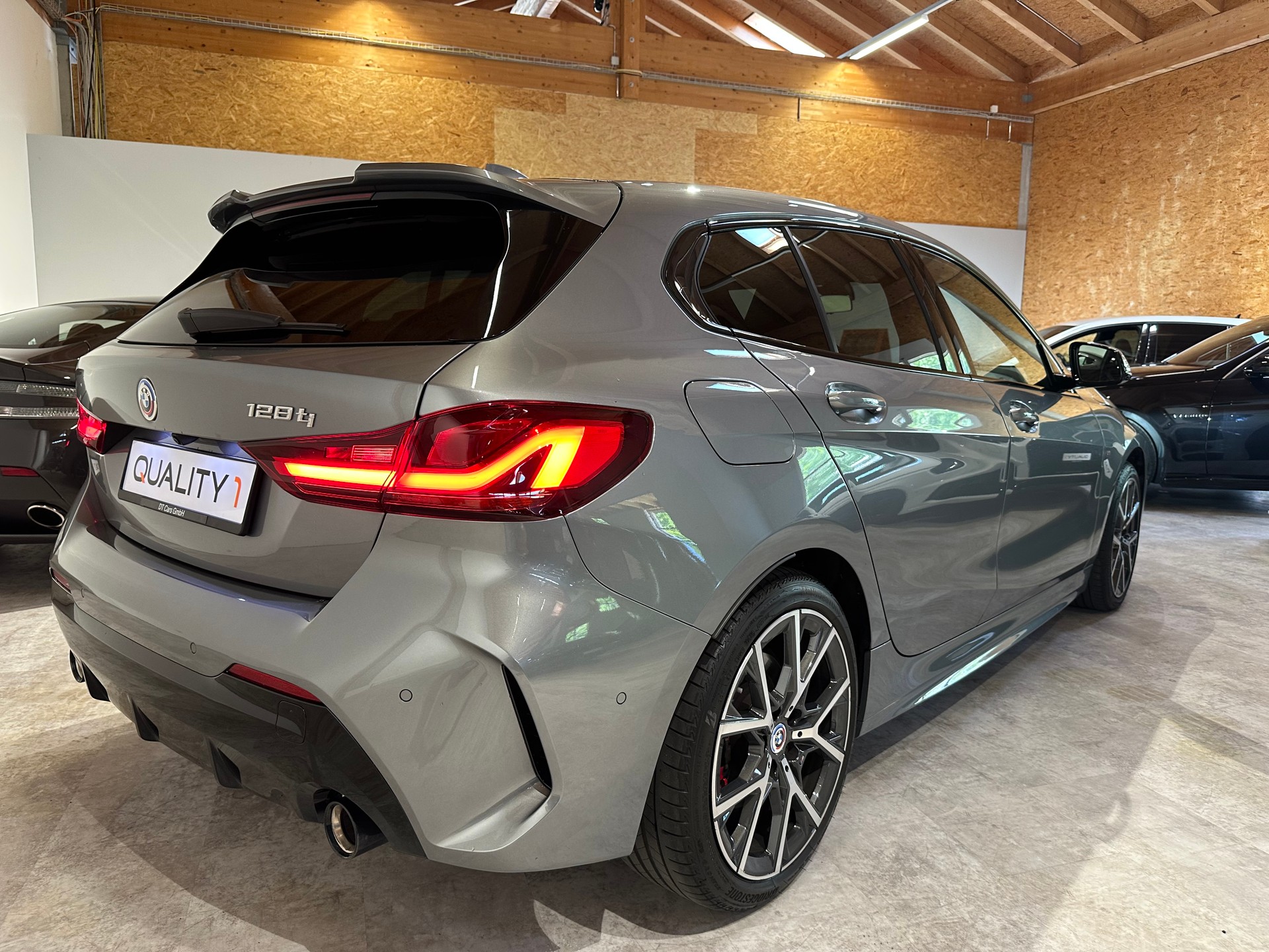 BMW 128ti M Sport Pro Steptronic-image-6