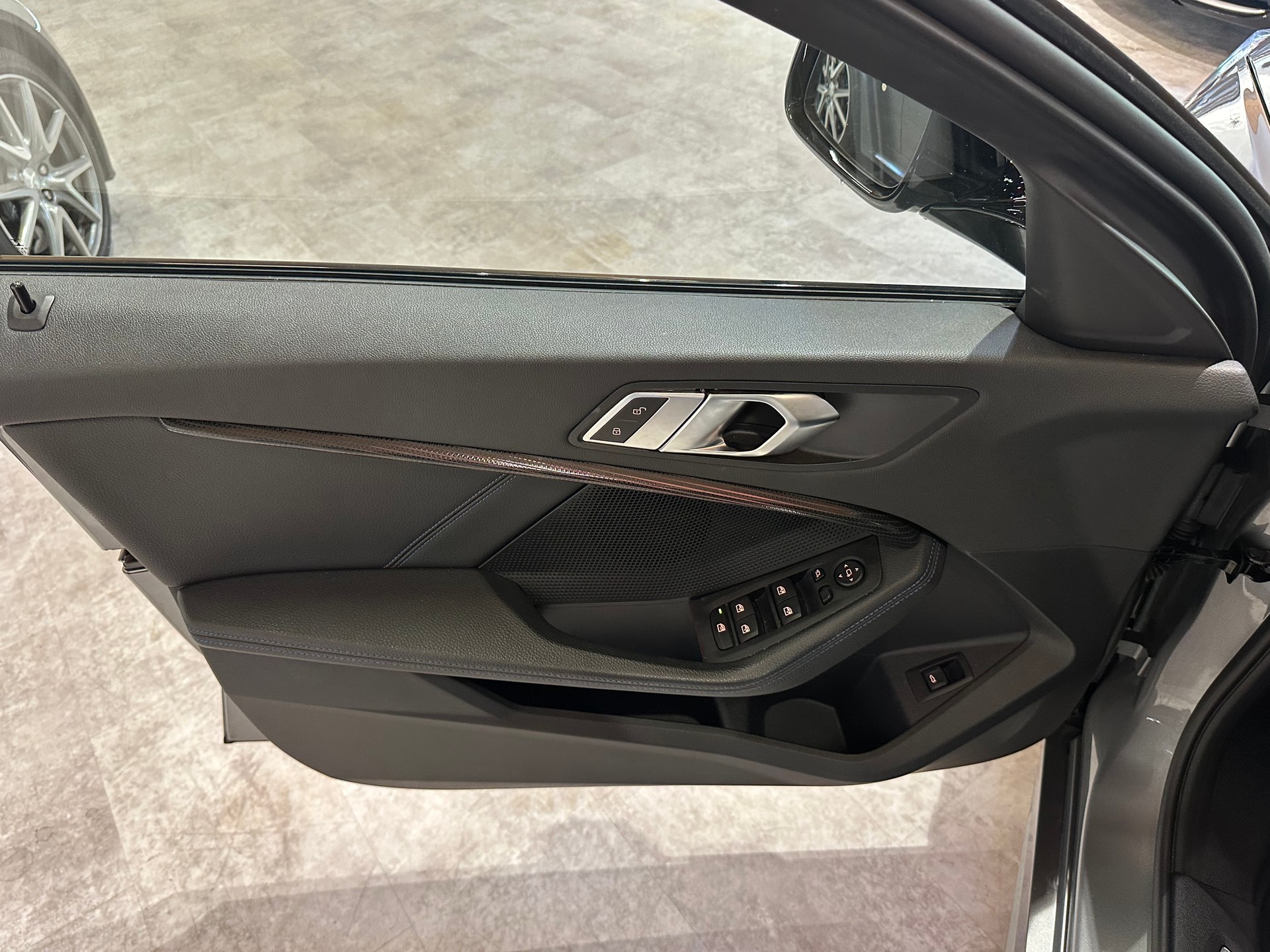 BMW 128ti M Sport Pro Steptronic-image-11