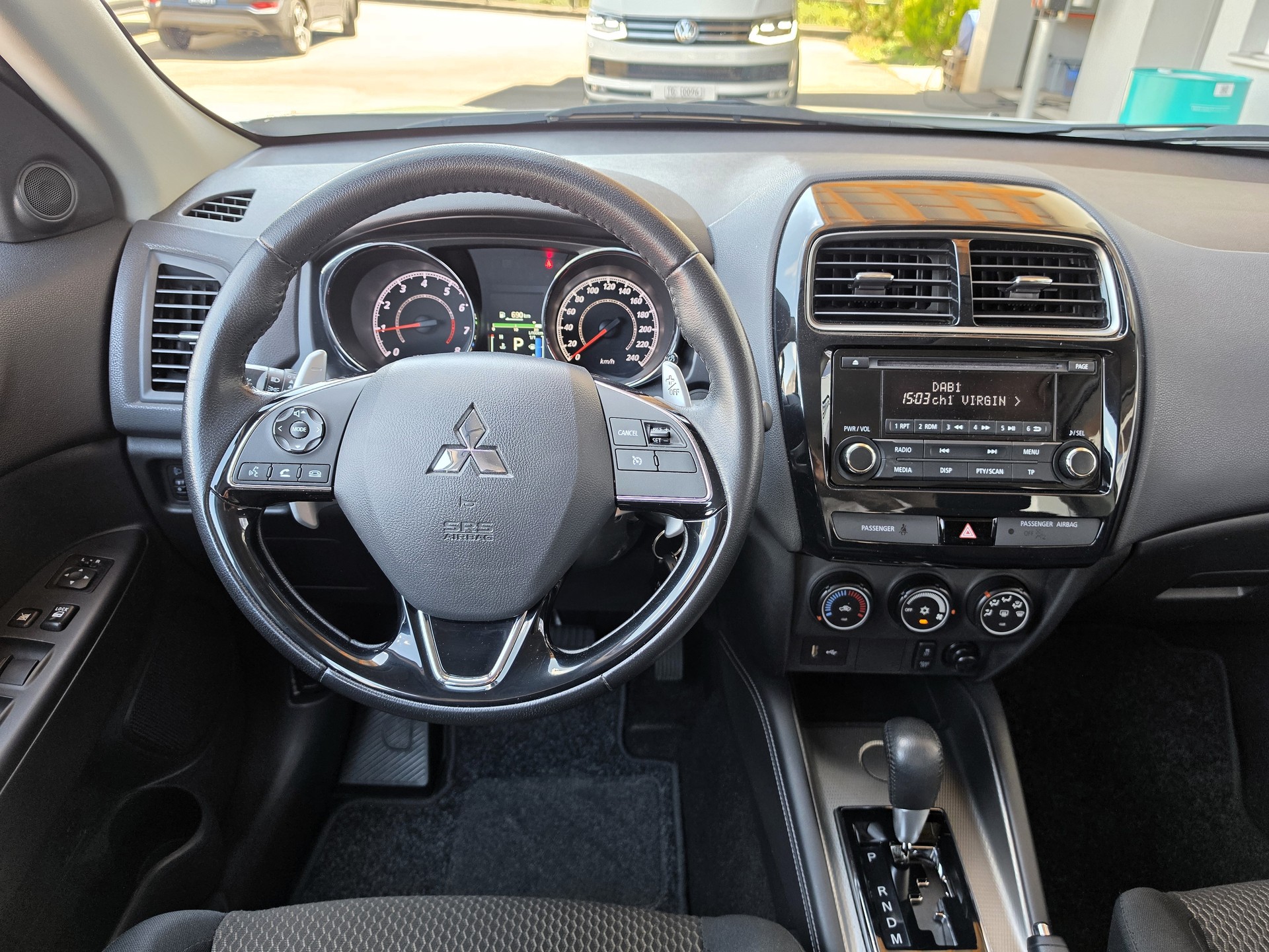 MITSUBISHI ASX 2.0 MIVEC Style 2WD Automat-image-4