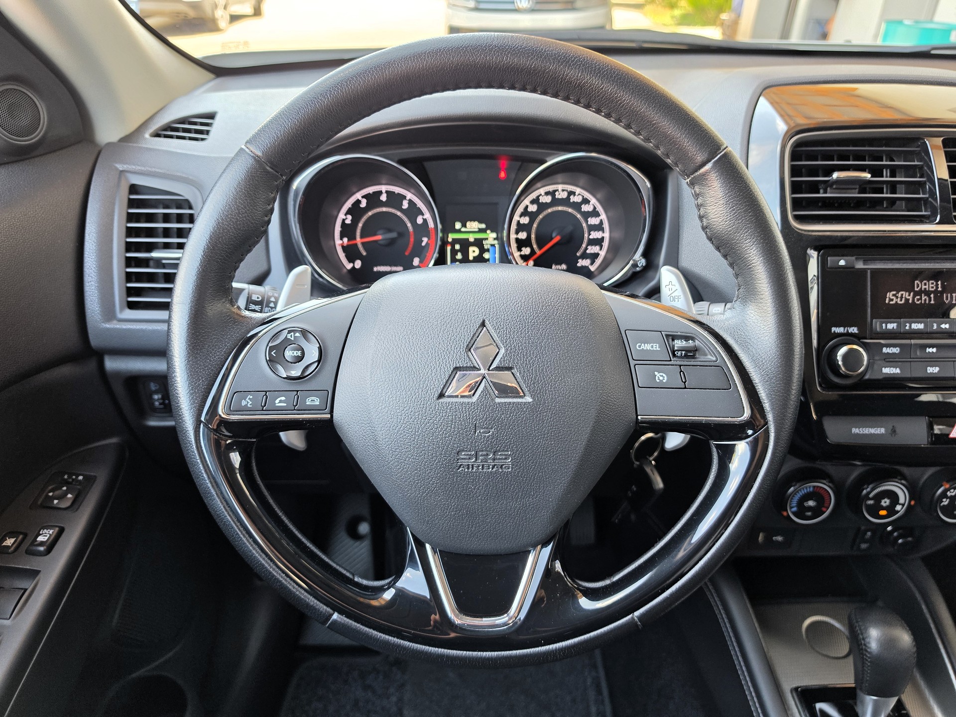 MITSUBISHI ASX 2.0 MIVEC Style 2WD Automat-image-10