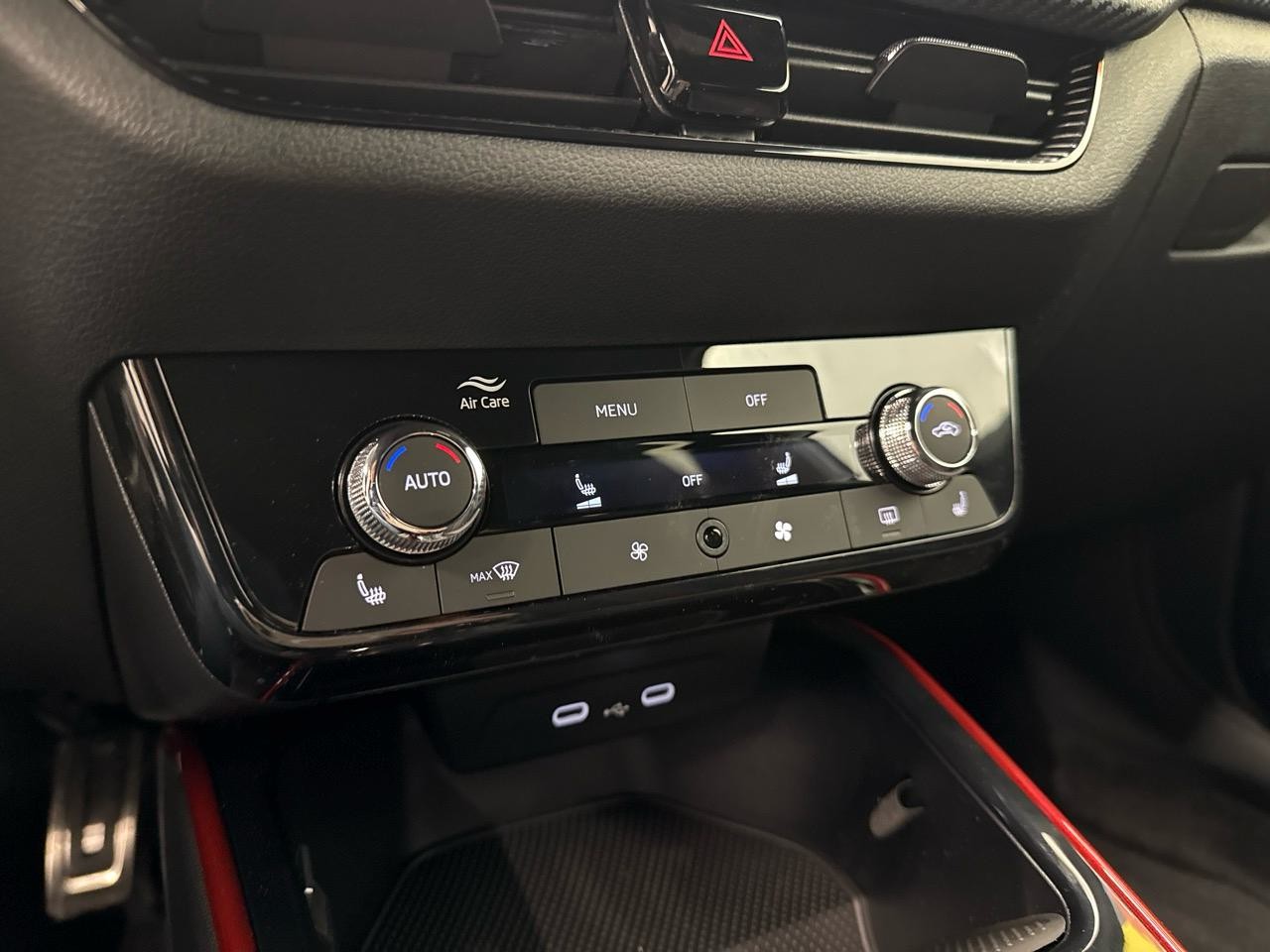 SKODA Fabia 1.0 TSI Monte Carlo DSG-image-12