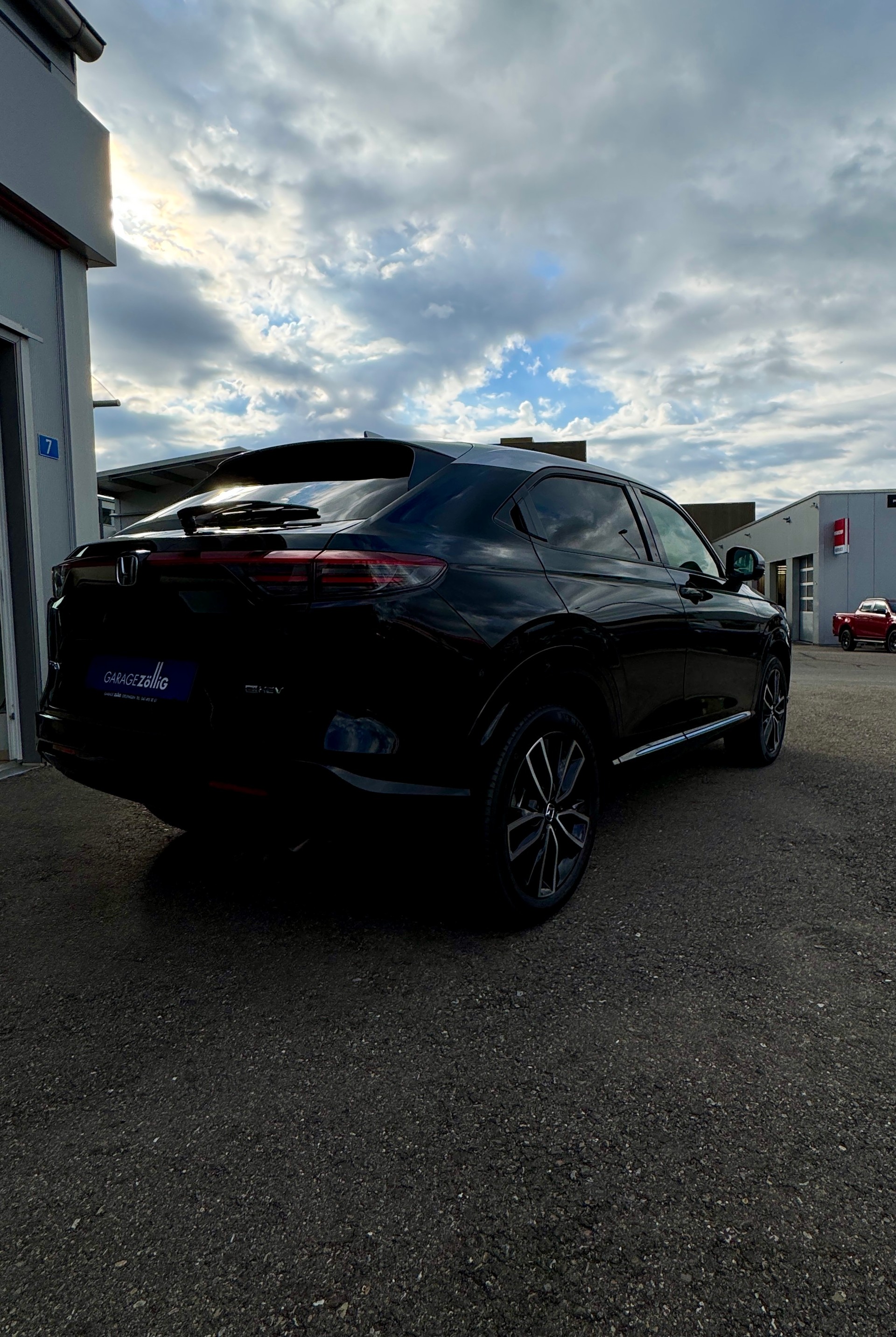 HONDA HR-V 1.5i-MMD Advance Style Plus CVT Modell 2027 1.9% Leasing Aktion unschlagbar mit 8 Jahren Garantie-image-4