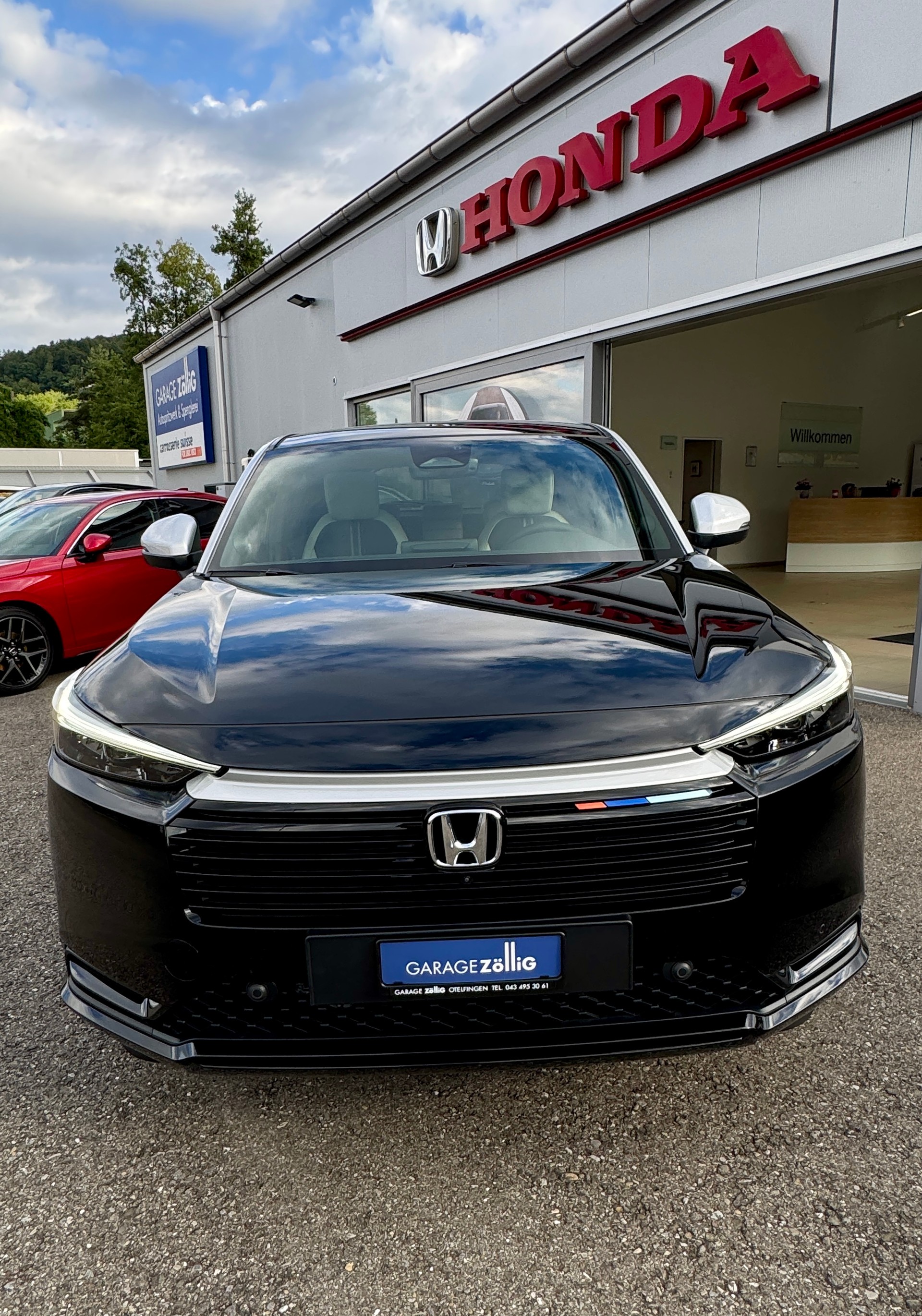 HONDA HR-V 1.5i-MMD Advance Style Plus CVT Modell 2027 1.9% Leasing Aktion unschlagbar mit 8 Jahren Garantie-showroom-element-2