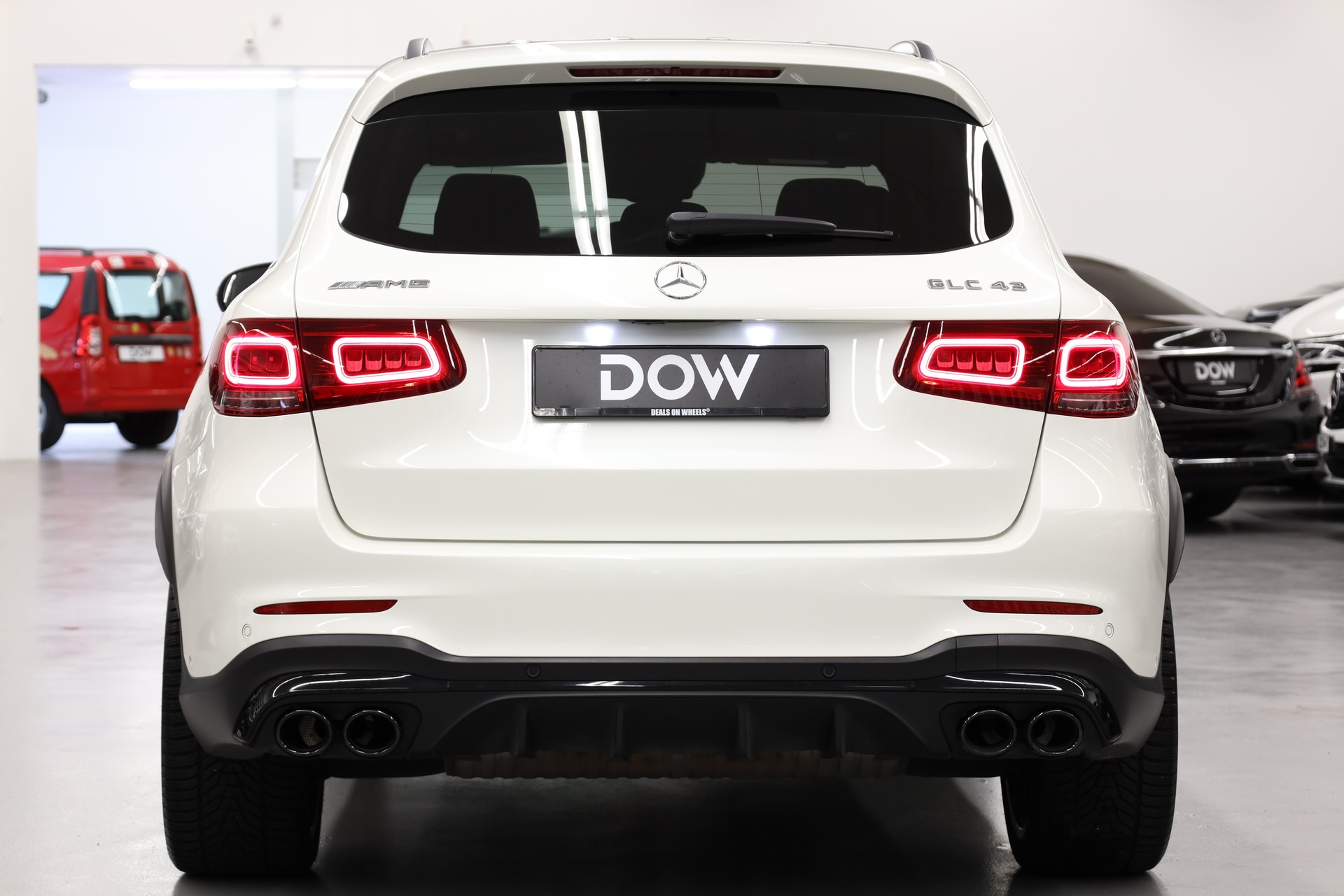 MERCEDES-BENZ GLC 43 AMG 4m-image-7