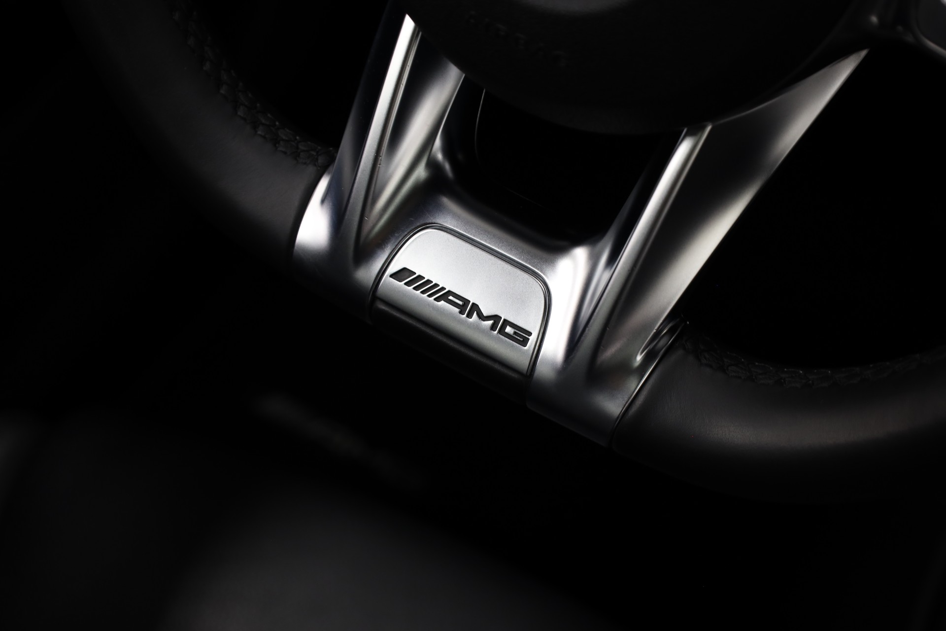 MERCEDES-BENZ GLC 43 AMG 4m-image-23