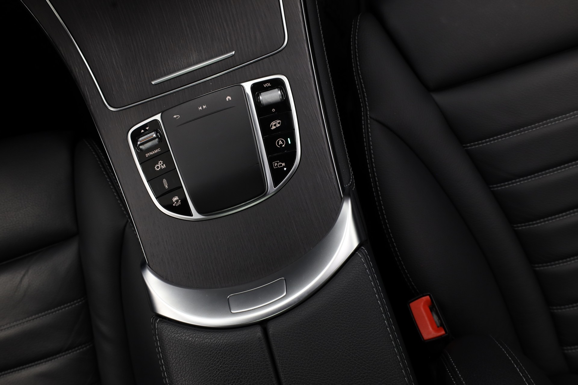 MERCEDES-BENZ GLC 43 AMG 4m-image-19