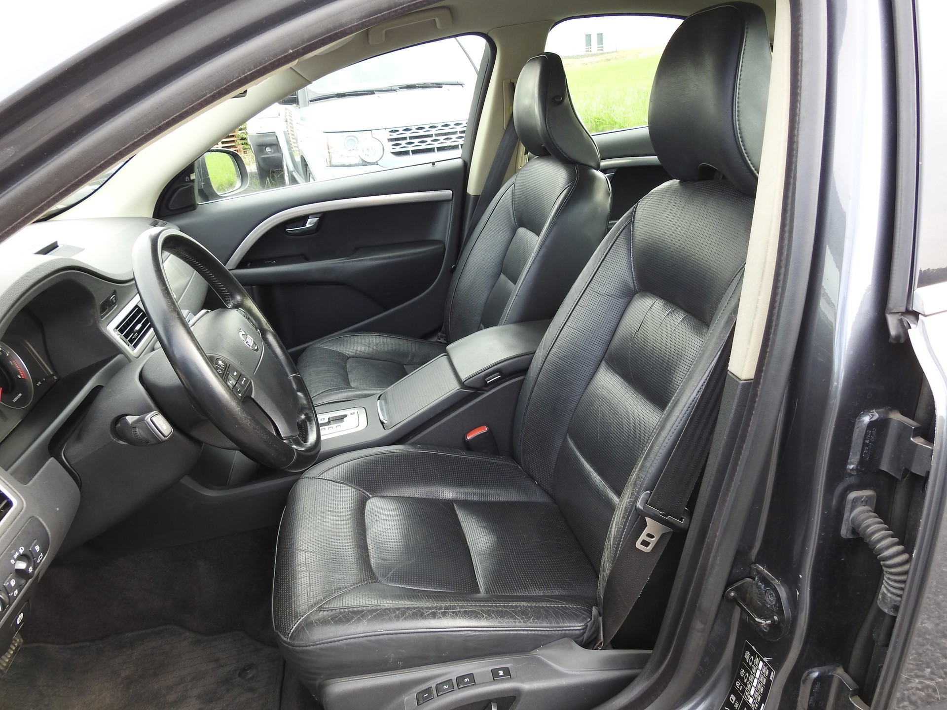 VOLVO S80 3.2 AWD Executive Geartronic-image-12