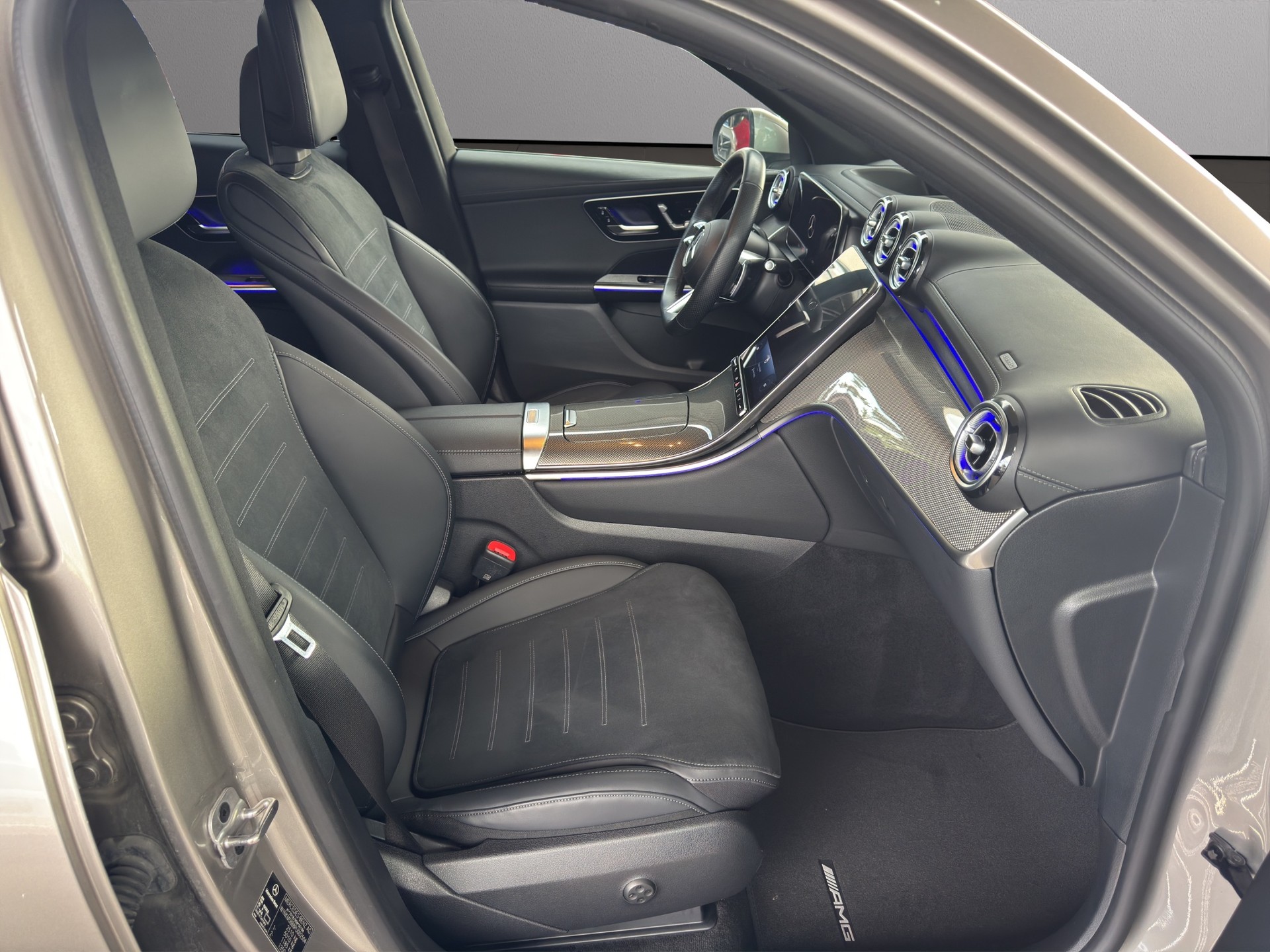 MERCEDES-BENZ GLC 200 4Matic 9G-Tronic-image-15