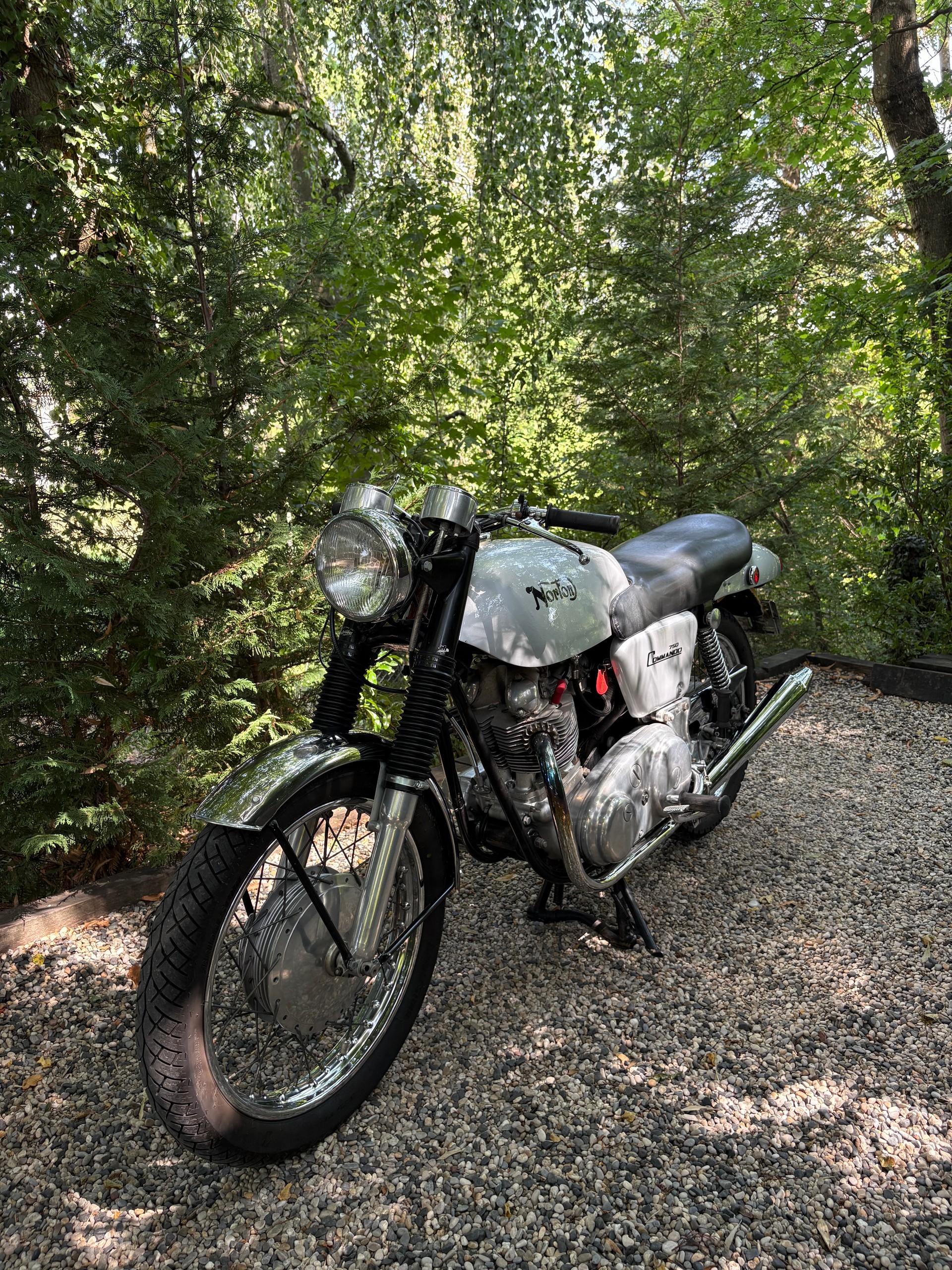 NORTON Commando 750 Fastback-image-1