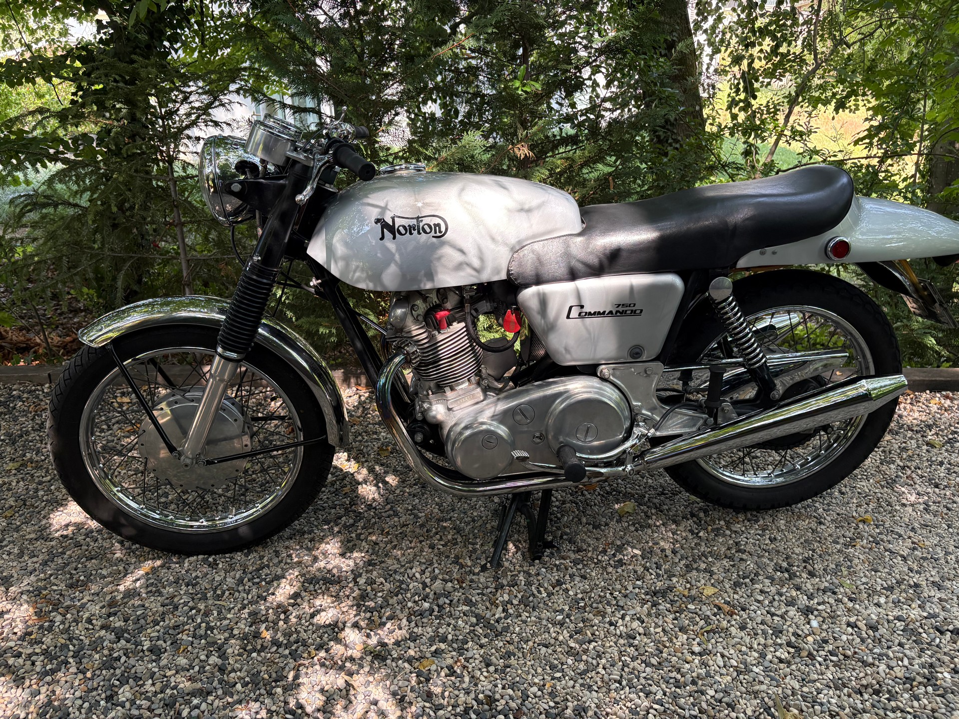 NORTON Commando 750 Fastback-image-0