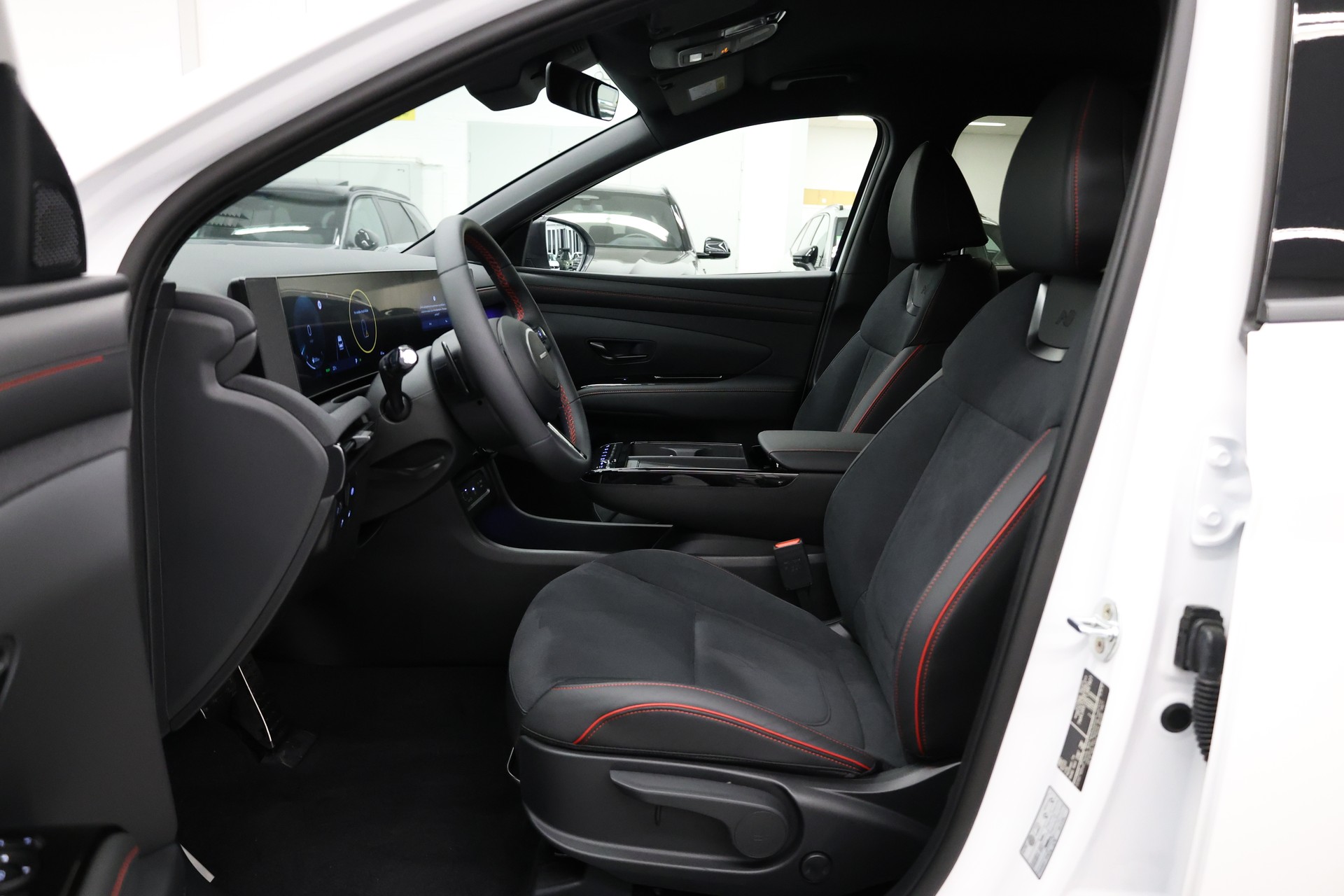 HYUNDAI Tucson 1.6 T-GDi PHEV N-Line 4WD-image-14