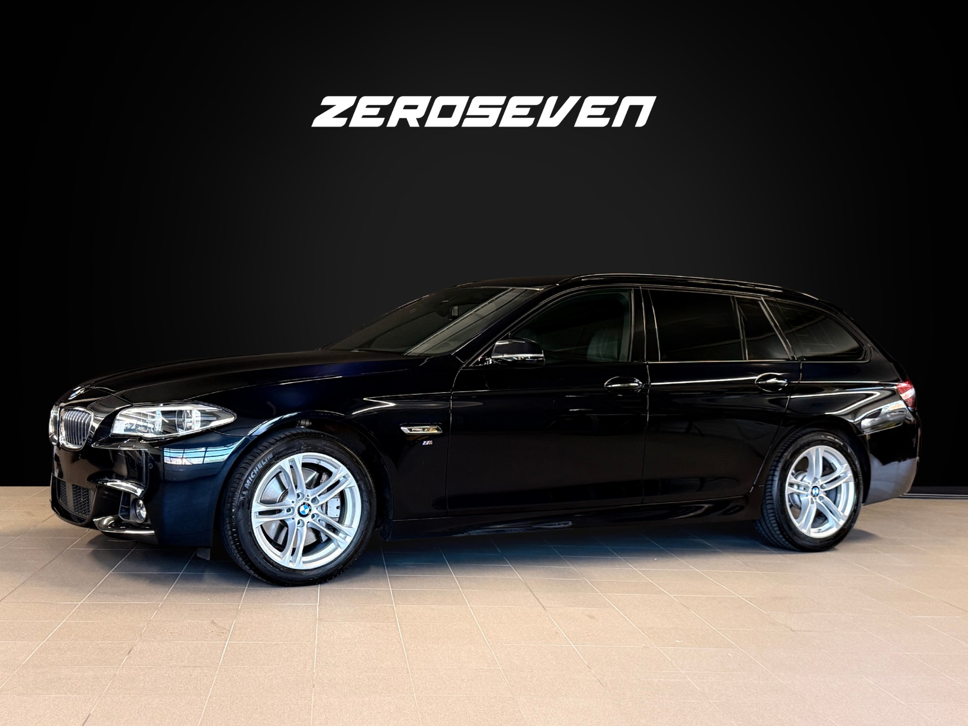 BMW 530d Touring xDrive M Sport Steptronic-showroom-element-1