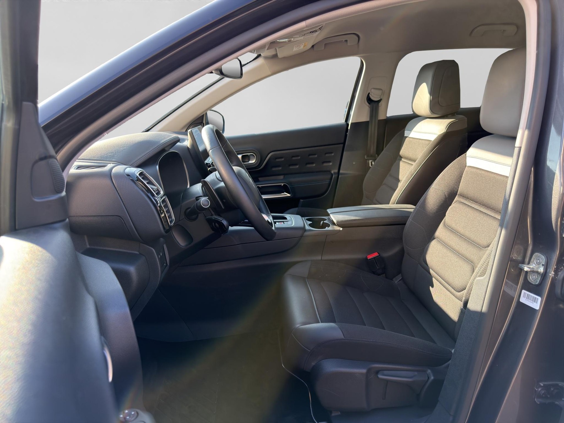 CITROEN C5 Aircross 1.2 Hybrid Swiss Edition-showroom-element-1
