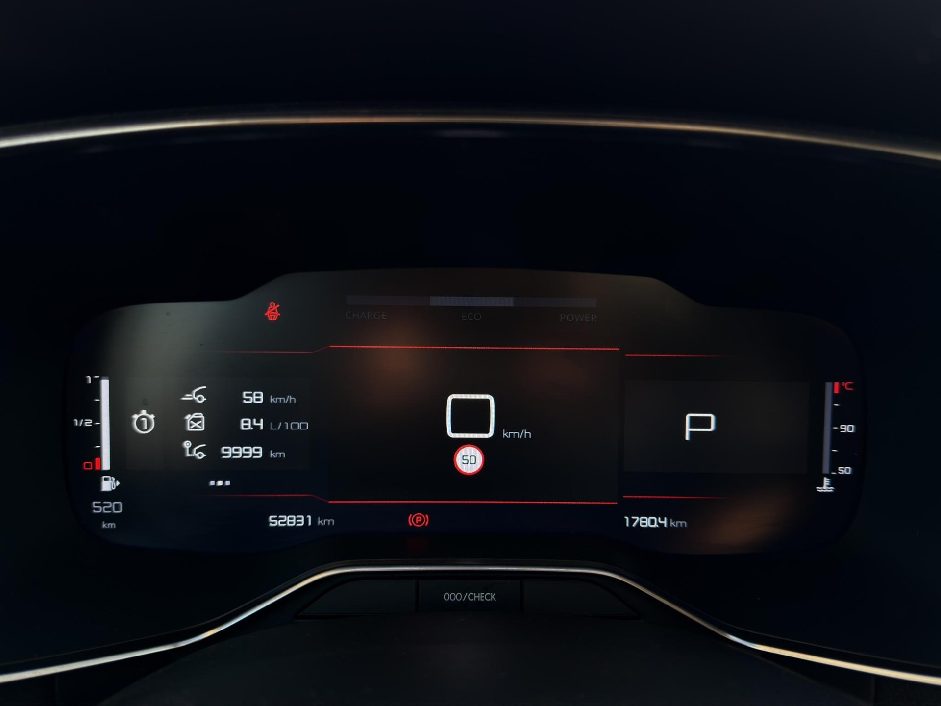 CITROEN C5 Aircross 1.2 Hybrid Swiss Edition-showroom-element-3