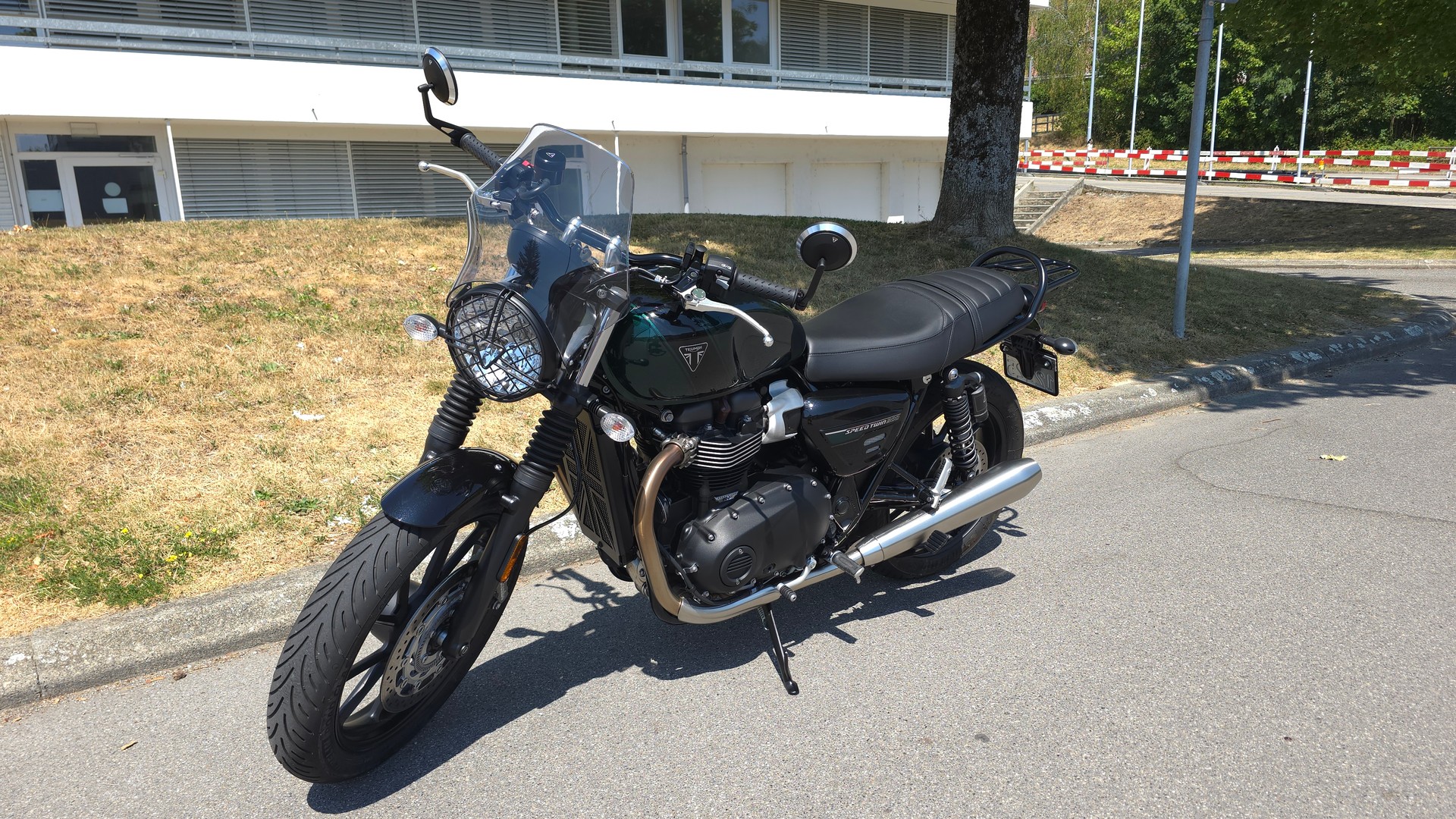 TRIUMPH Speed Twin 900-image-2