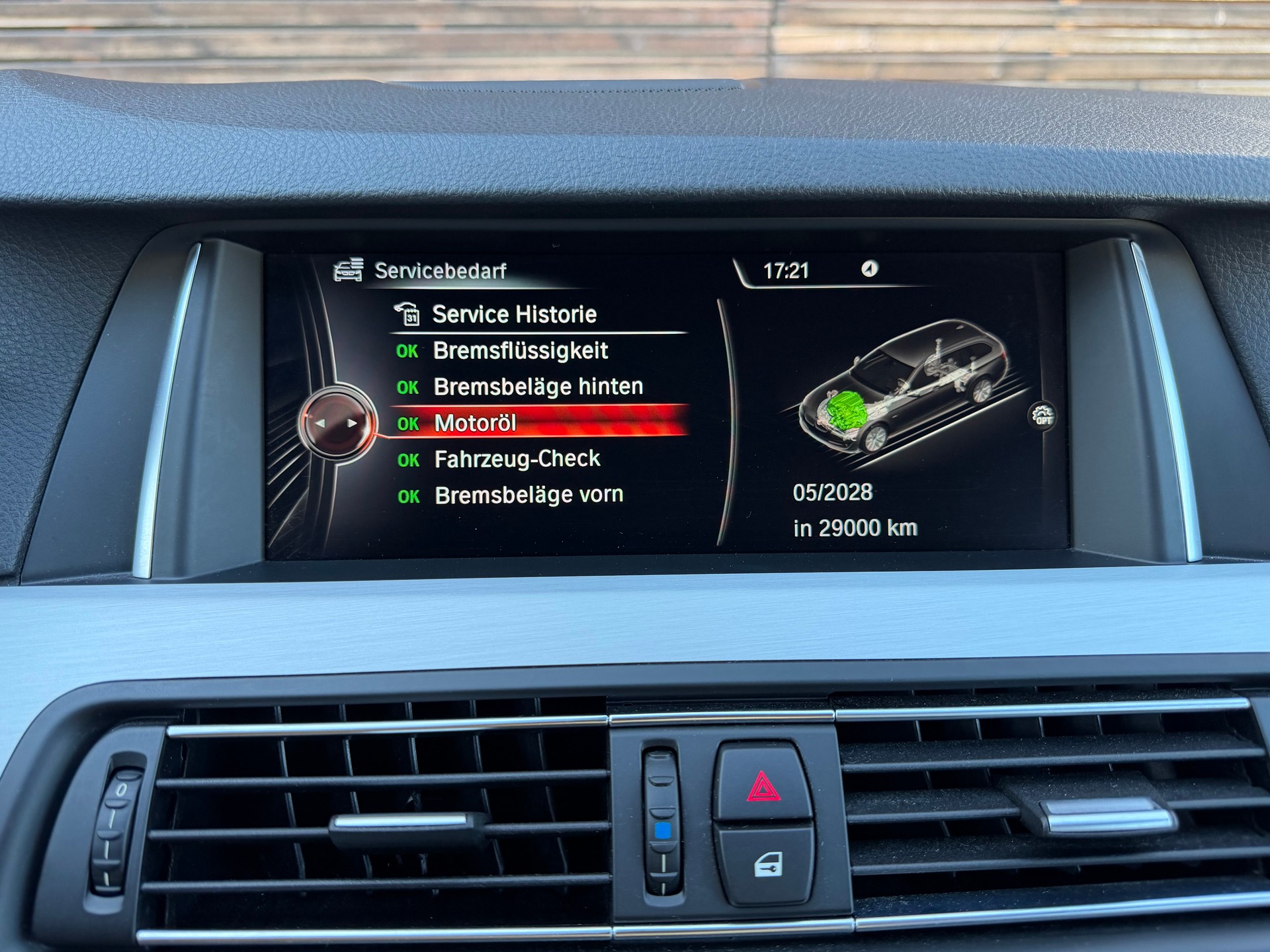BMW 520d Touring xDrive Steptronic-image-6