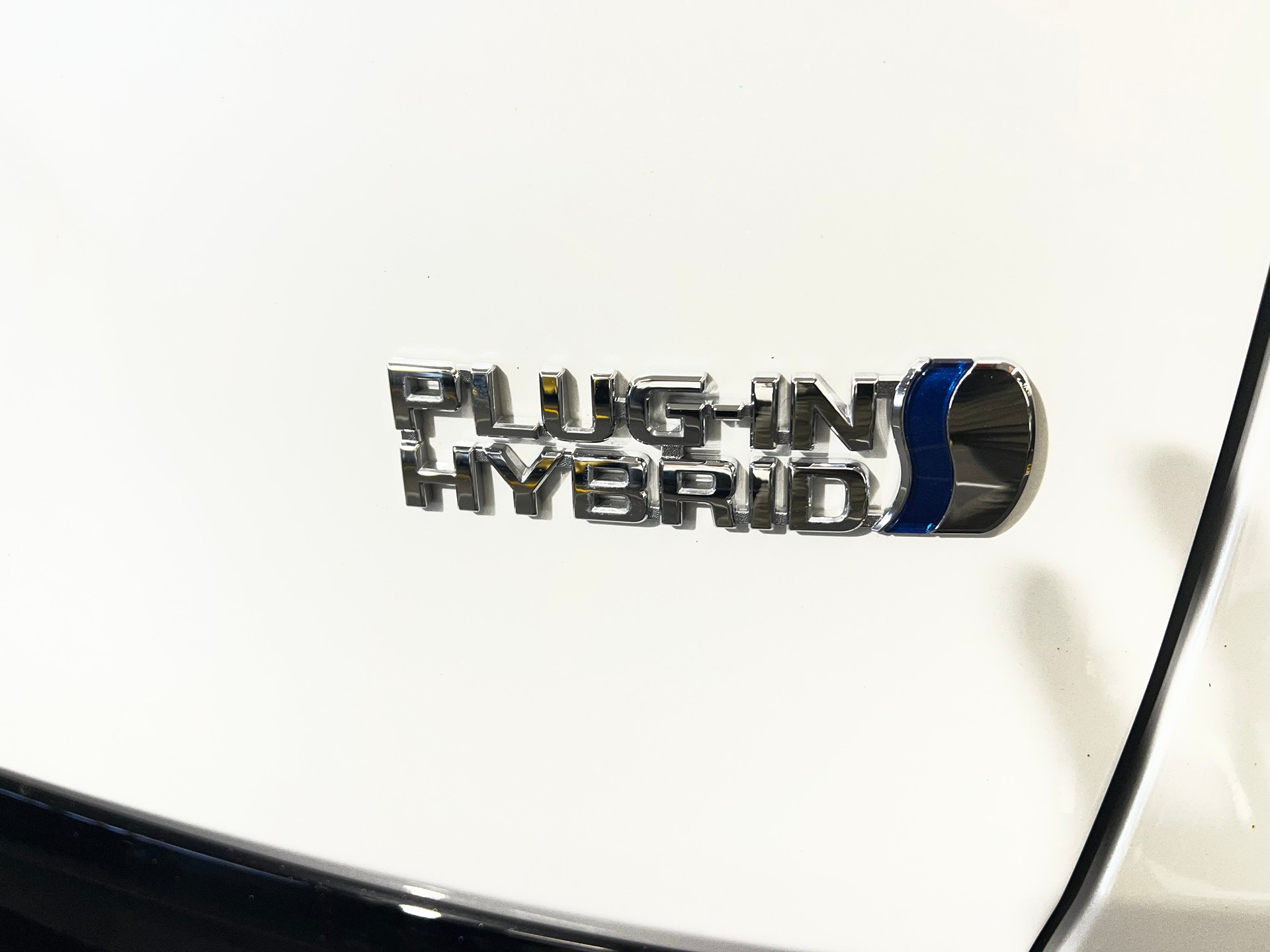 TOYOTA 2.5 Plug-In-Hybrid Platinum-image-17