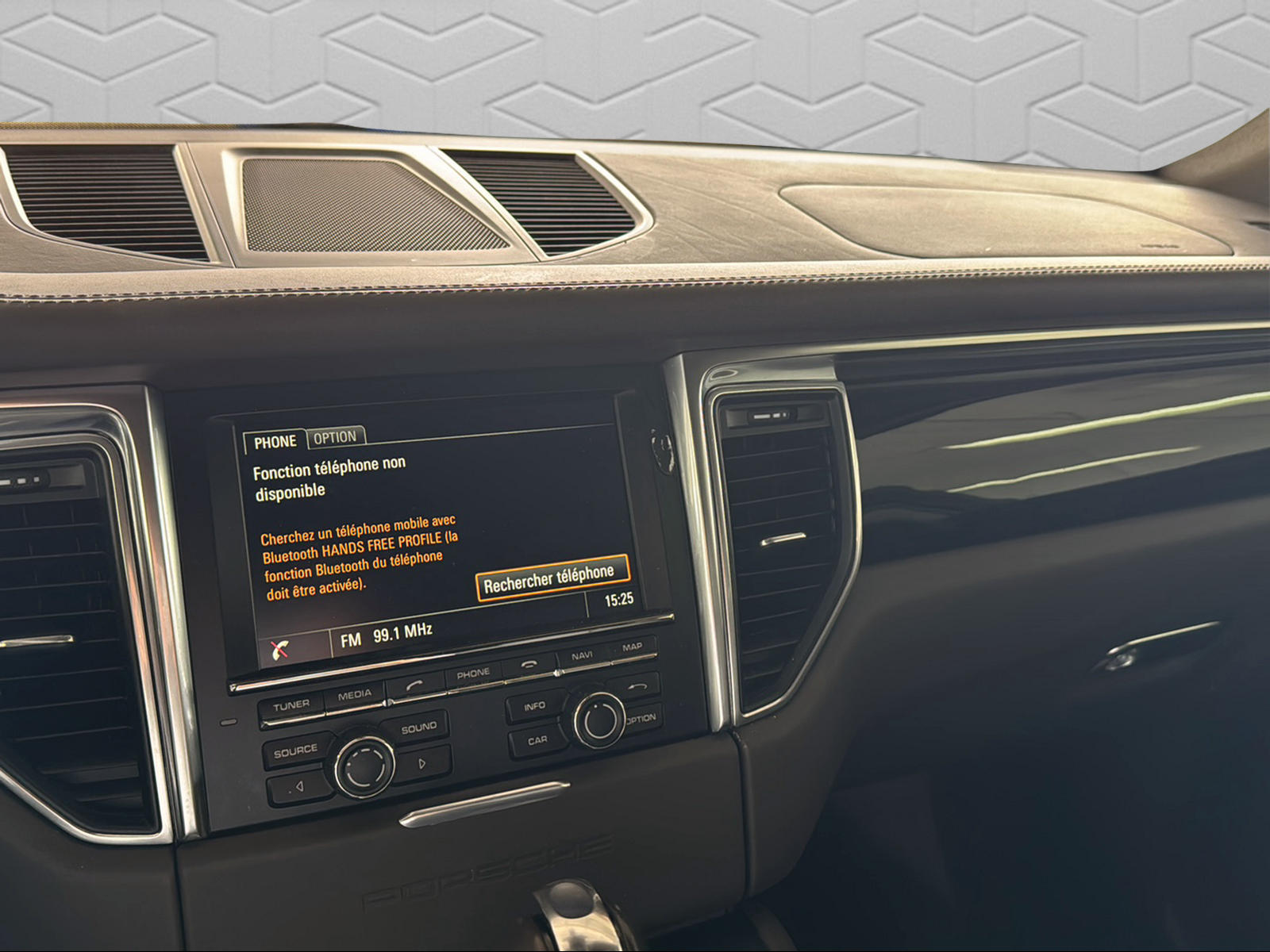 PORSCHE Macan S Diesel PDK-image-19