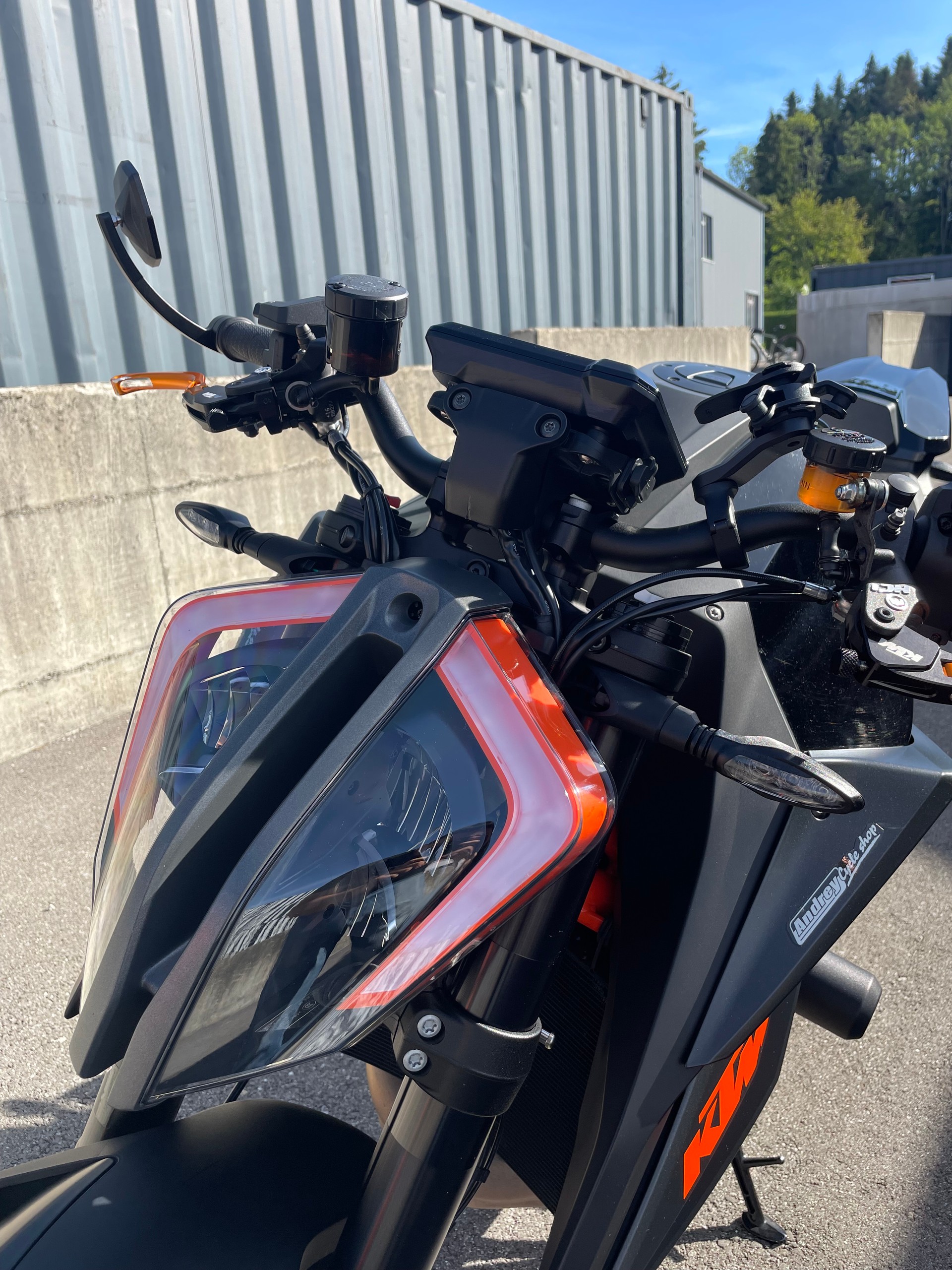 KTM 1290 Super Duke R-image-9
