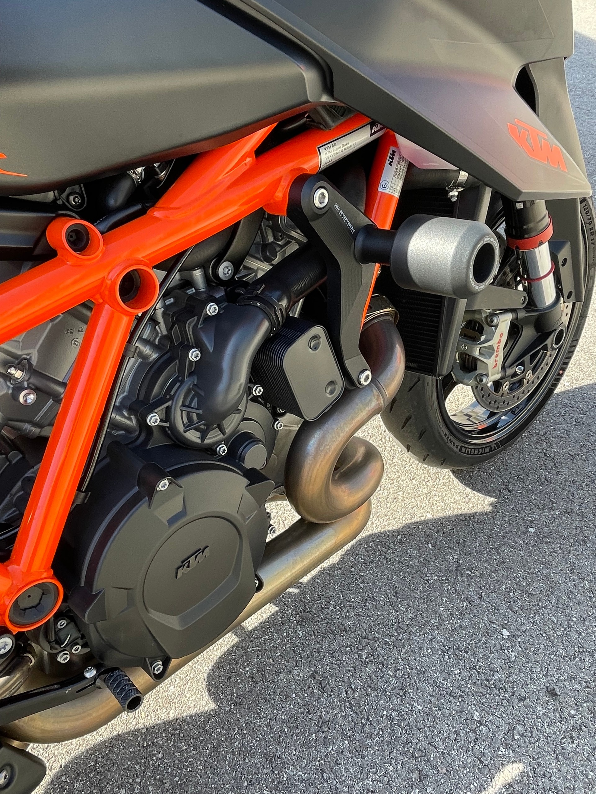 KTM 1290 Super Duke R-image-8