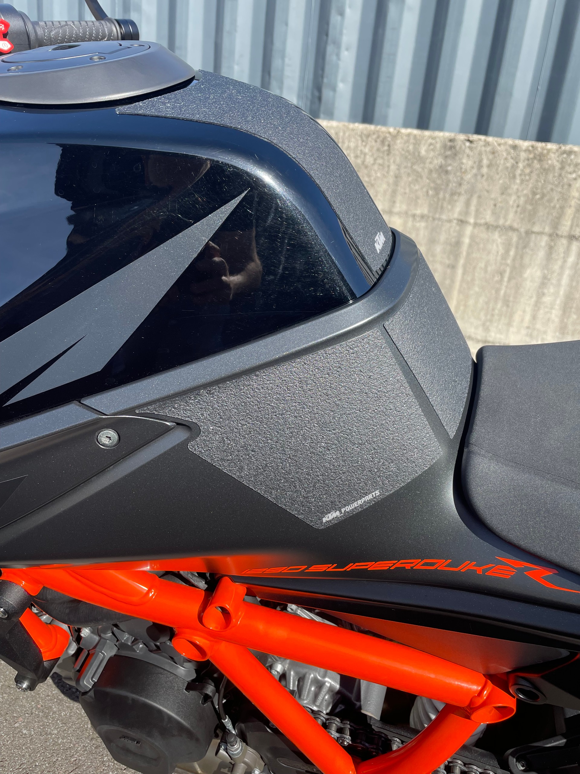 KTM 1290 Super Duke R-image-10