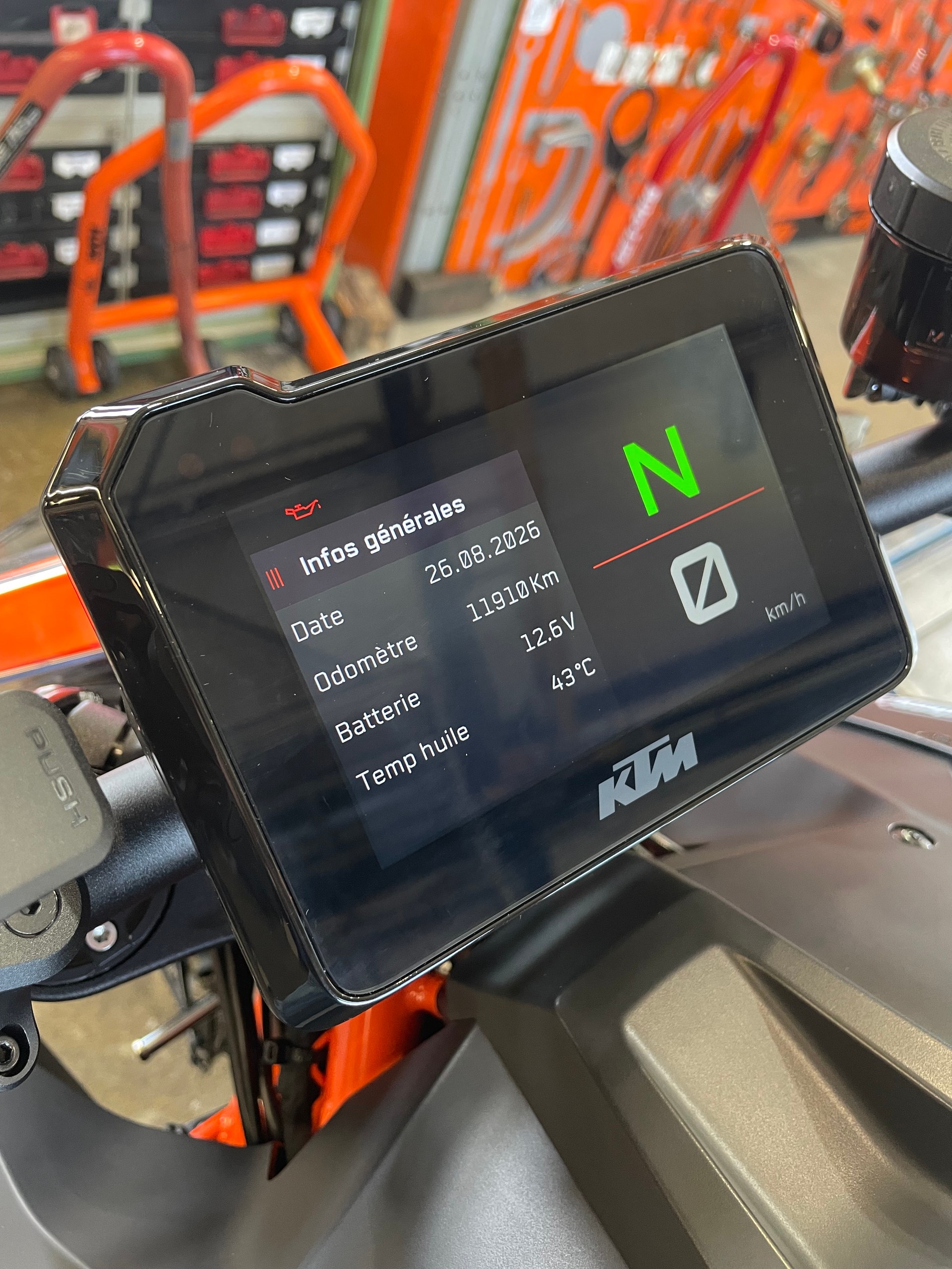 KTM 1290 Super Duke R-image-11