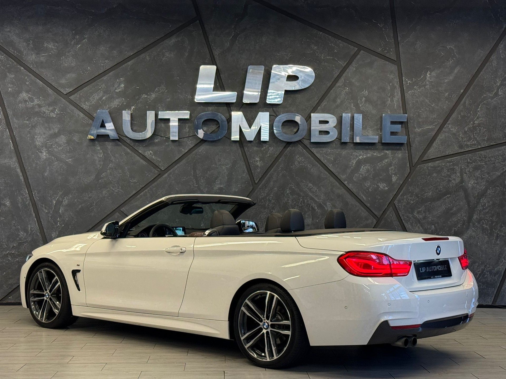 BMW 420i Cabriolet M Sport Steptronic-image-7