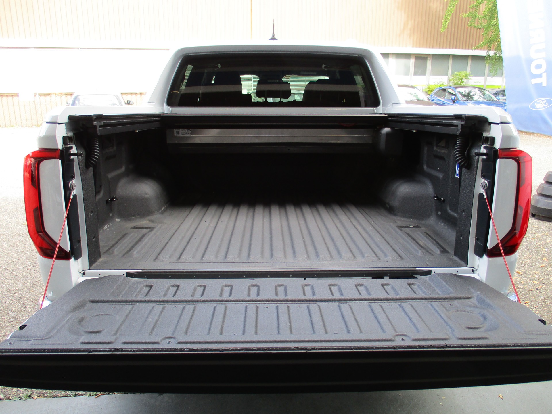 VW Amarok Aventura-image-10