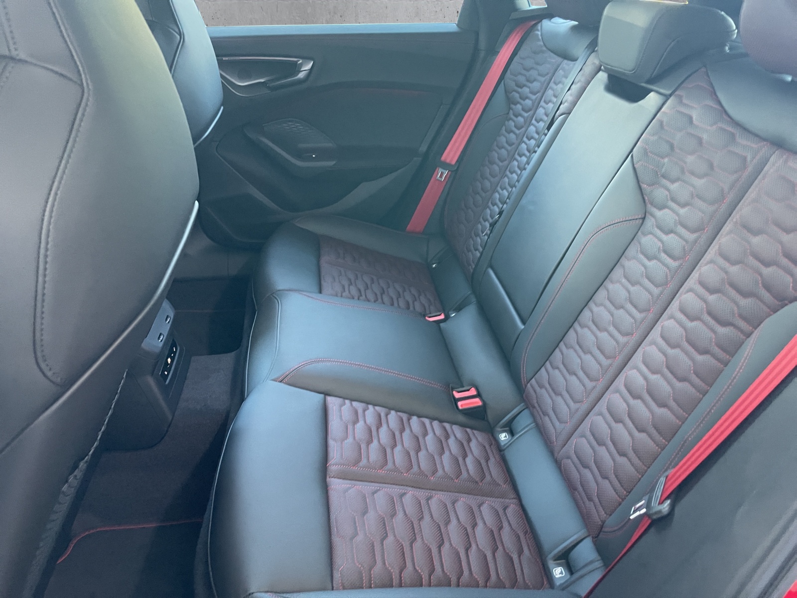 AUDI RS 5 Avant TFSI 470 kW Tiptronic quattro-image-13