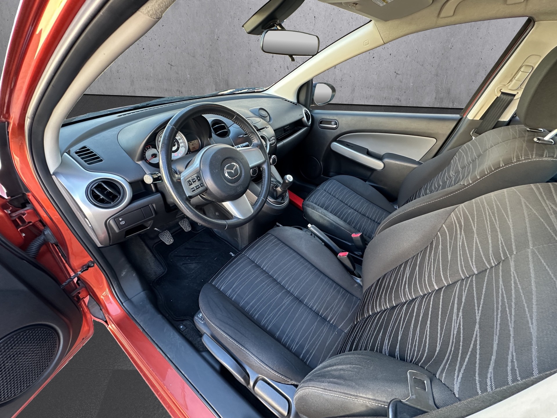 MAZDA 2 1.3i 16V Exclusive-image-9