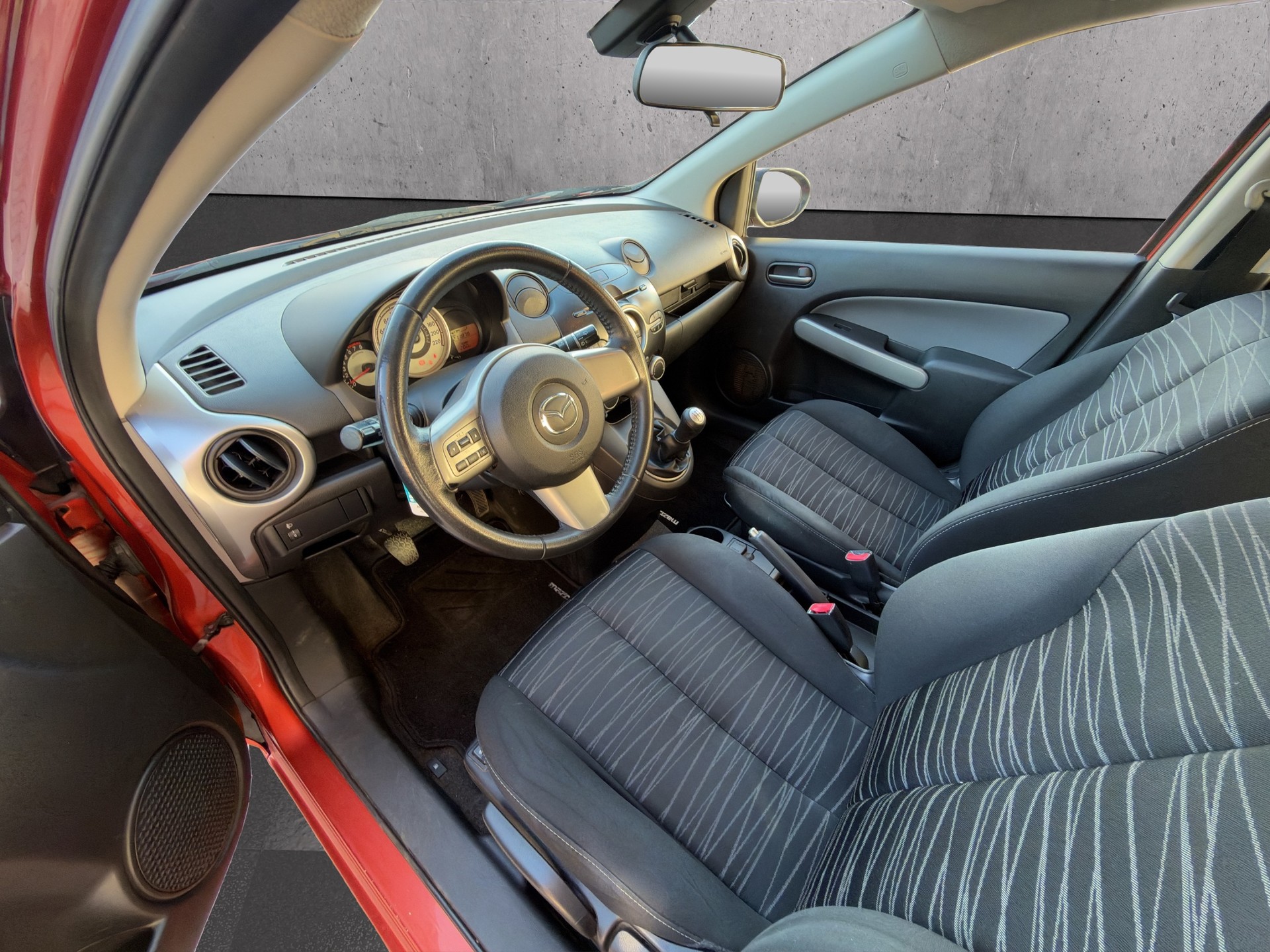 MAZDA 2 1.3i 16V Exclusive-image-9