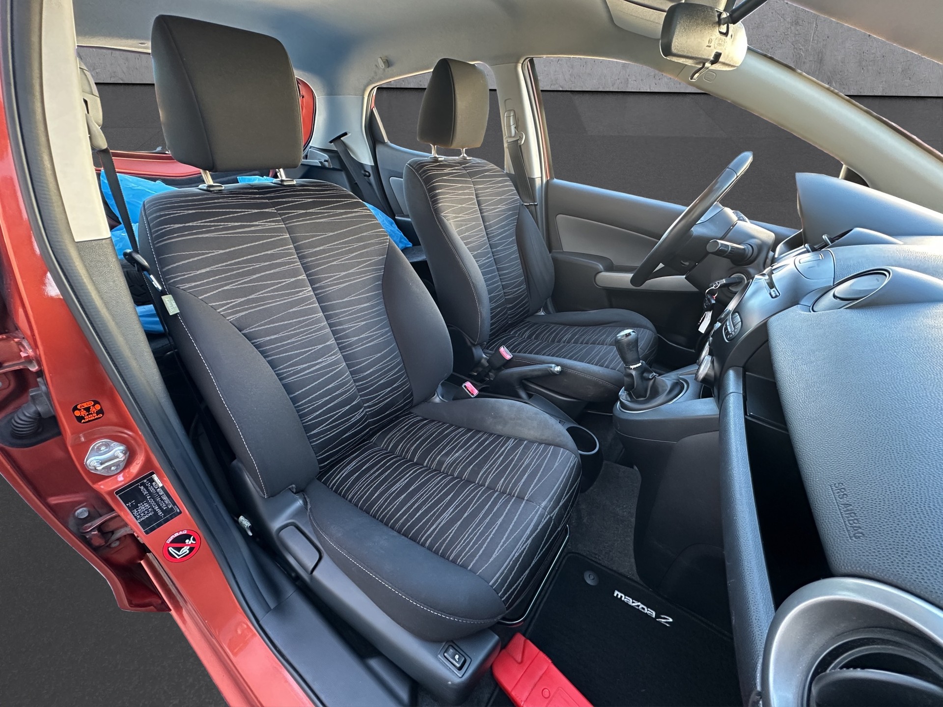 MAZDA 2 1.3i 16V Exclusive-image-11
