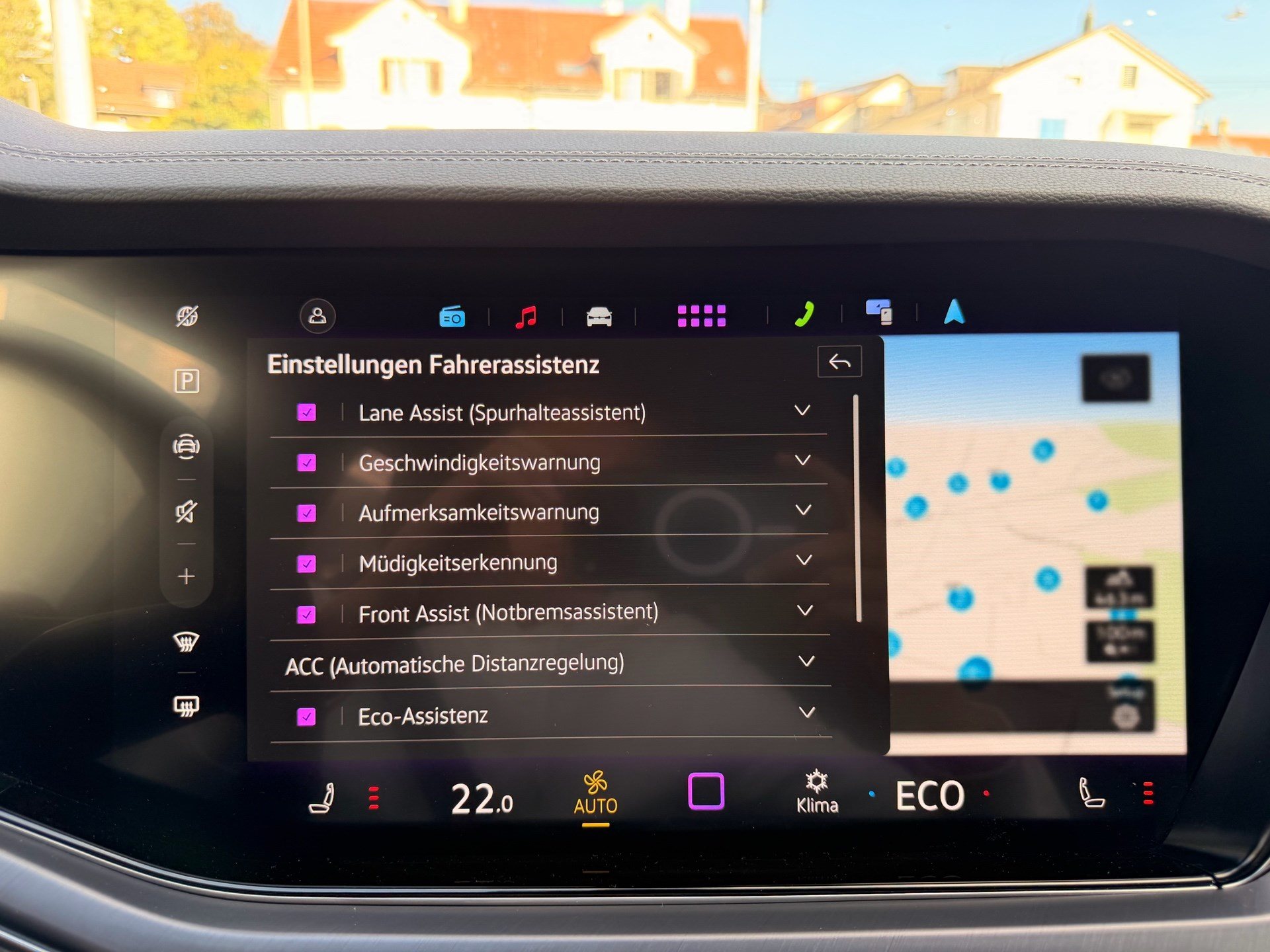 VW Touareg R 3.0 TSI eHYBRID 462 PS 4MOTION-image-13