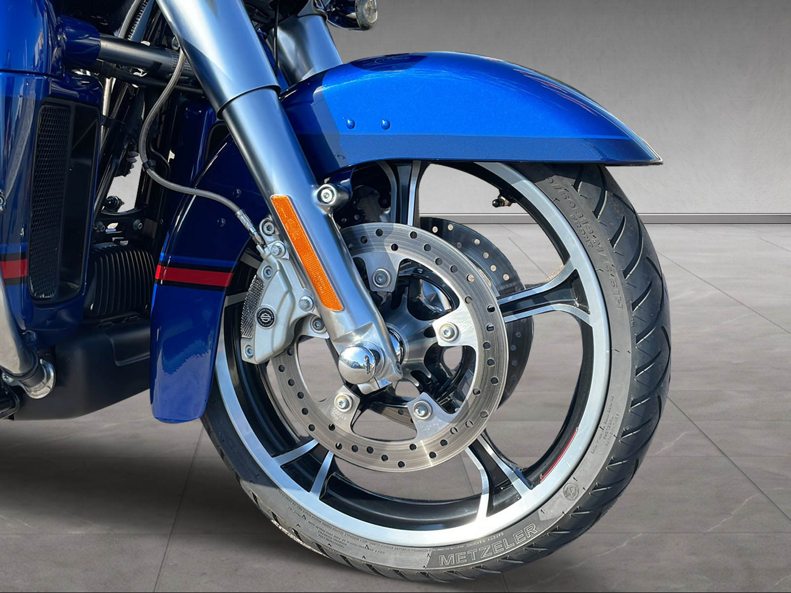 HARLEY-DAVIDSON FLHTKSE Electra Glide Ultra Limited 117 CVO-image-8
