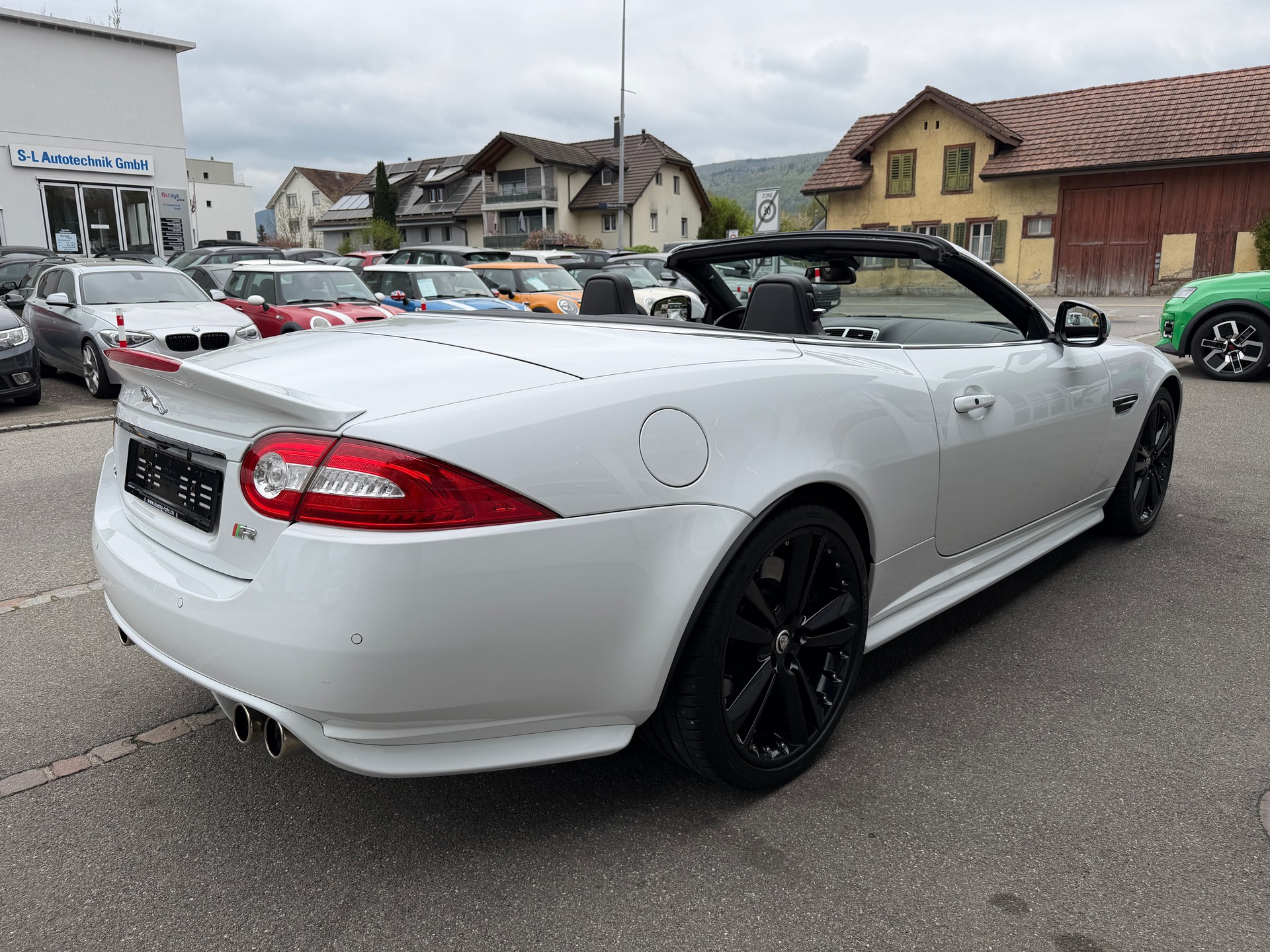 JAGUAR XKR Convertible 5.0 V8 Supercharged-showroom-element-3